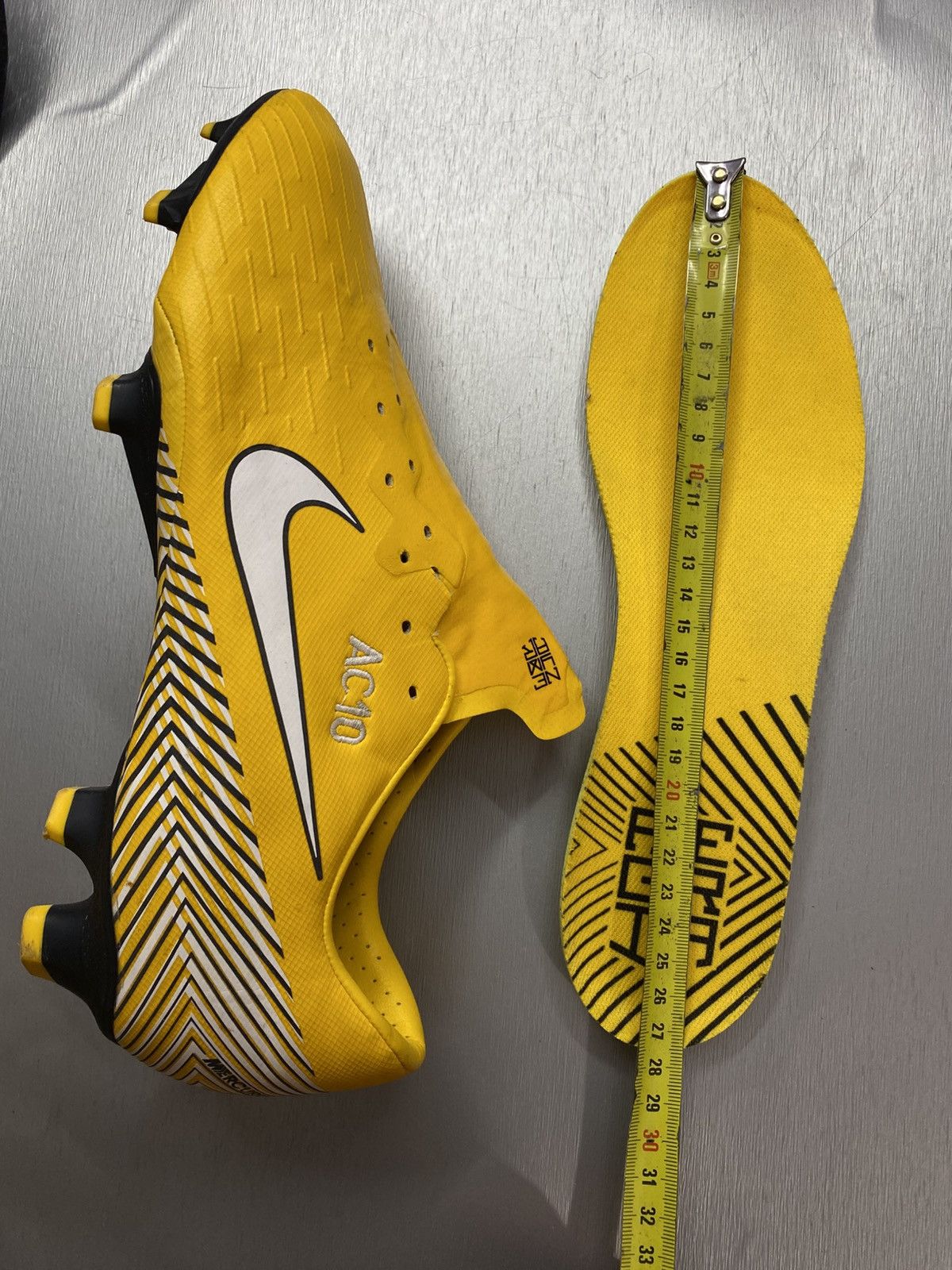 Nike Nike Mercurial Vapor 12 Pro NJR FG Yellow US 10.5 EUR 44.5 Size US 10.5 / EU 43-44 - 9 Thumbnail
