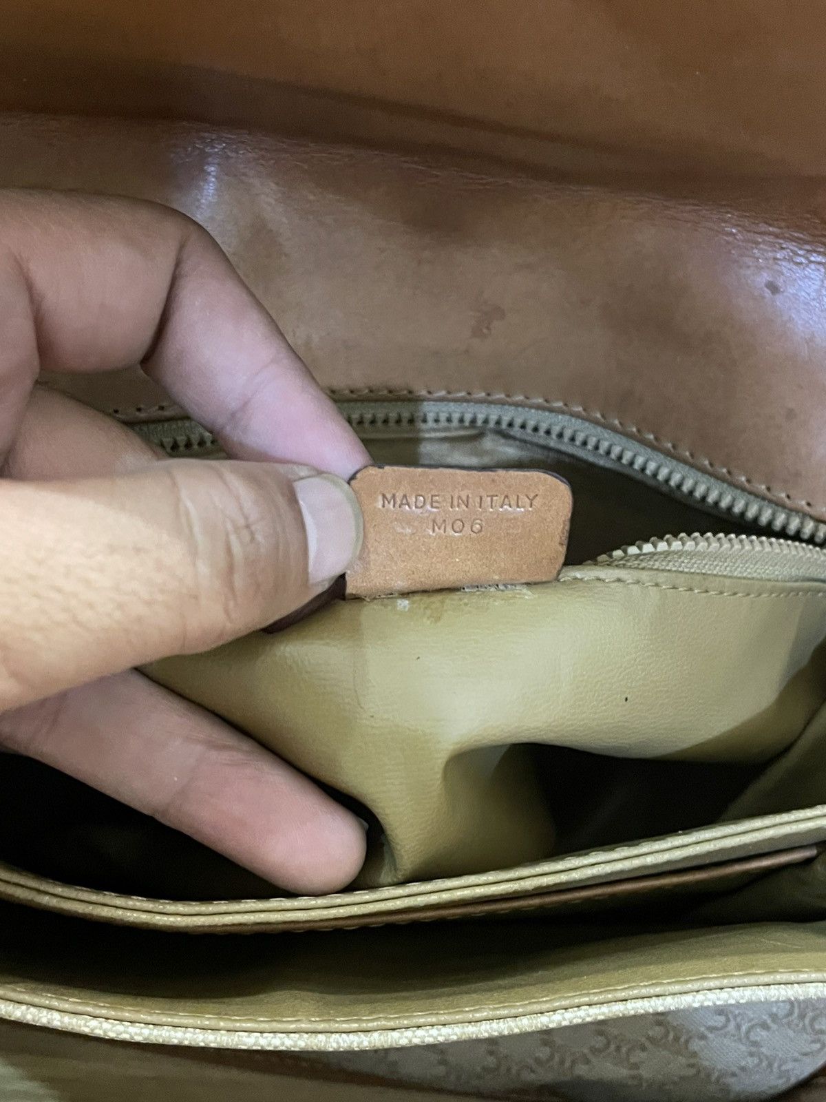 Celine Vintage Celine Macadam Blason Leather Shoulder Bag (M06) Size ONE SIZE - 15 Thumbnail
