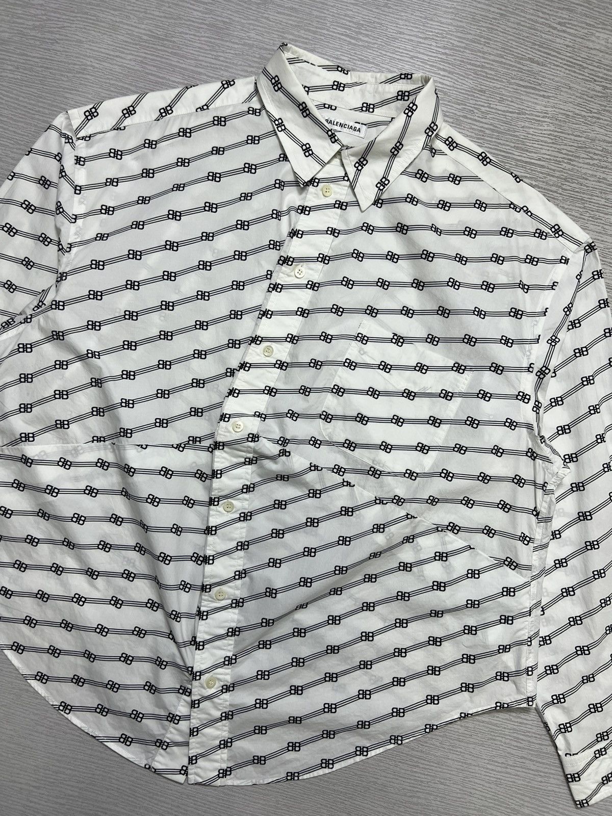 Balenciaga Balenciaga - S/S 20 - Double B Full Print Collar White Shirt Size US S / EU 44-46 / 1 - 4 Thumbnail