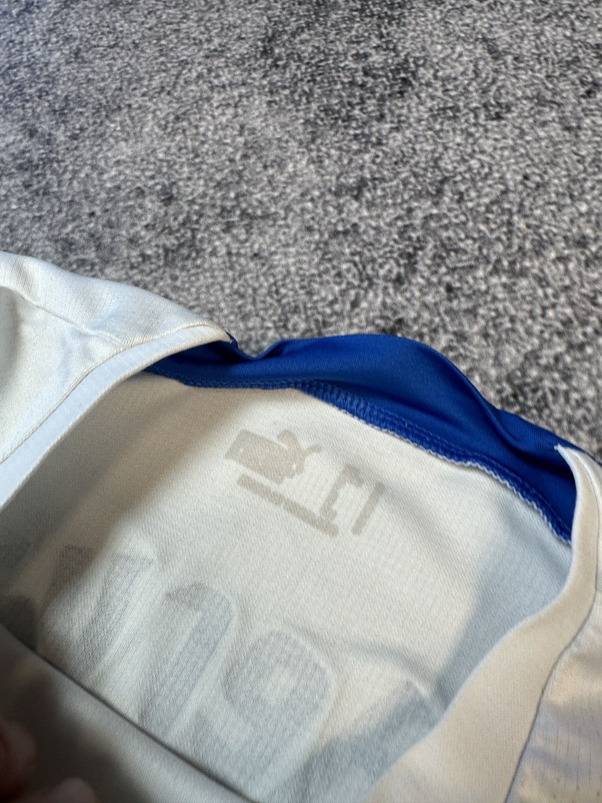 Puma × Vintage Vintage Puma Hamburger SV 23 Van Der Vaart Soccer Jersey S Size US S / EU 44-46 / 1 - 4 Thumbnail