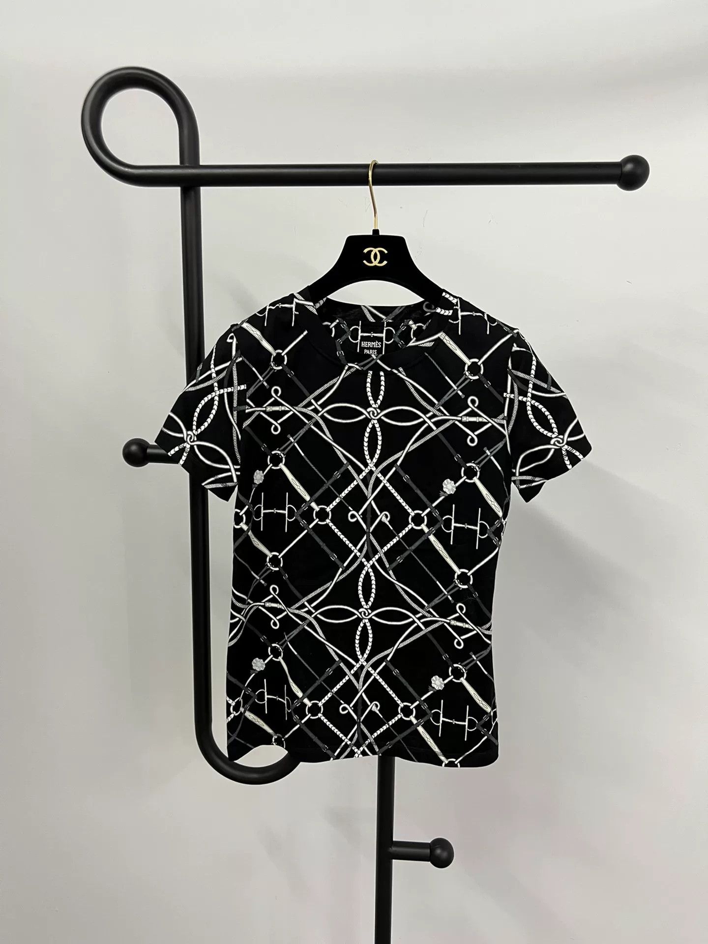 Hermes Hermes Black Short-Sleeve Printed T-Shirt Size US XXS / EU 40 - 1 Thumbnail