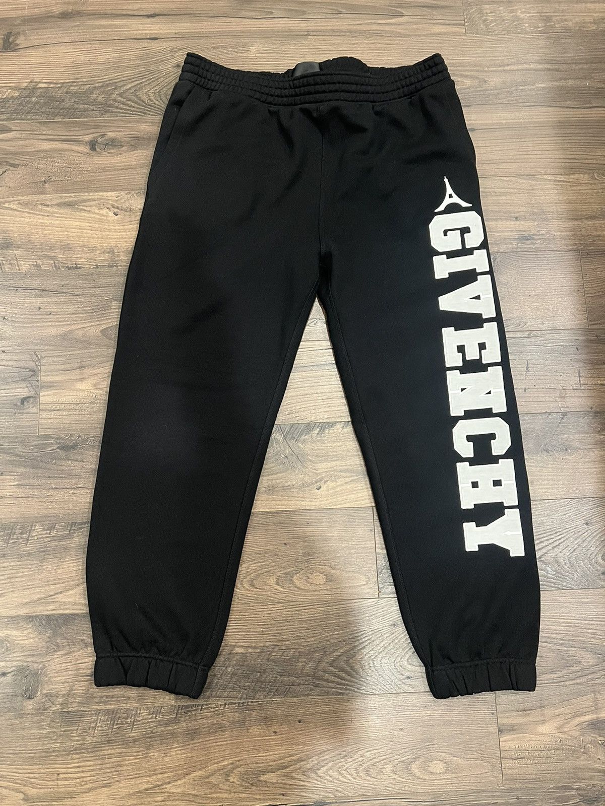 Givenchy Givenchy “Eiffel Tower” Joggers/Sweatpants Size US 36 / EU 52 - 1 Thumbnail