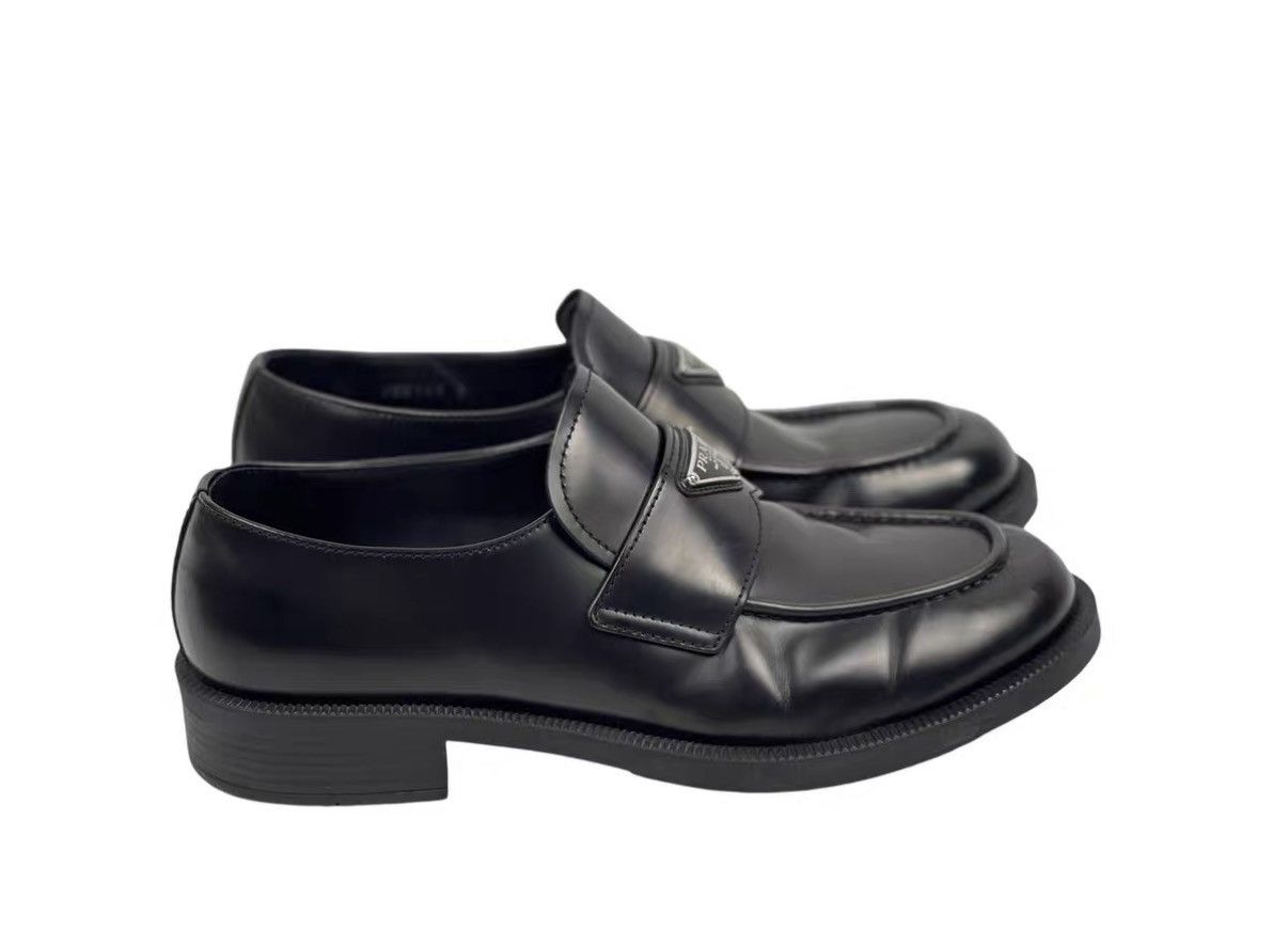 Prada Prada Monolith Classic Triangle Logo Loafers J31 Size US 9 / EU 42 - 3 Thumbnail