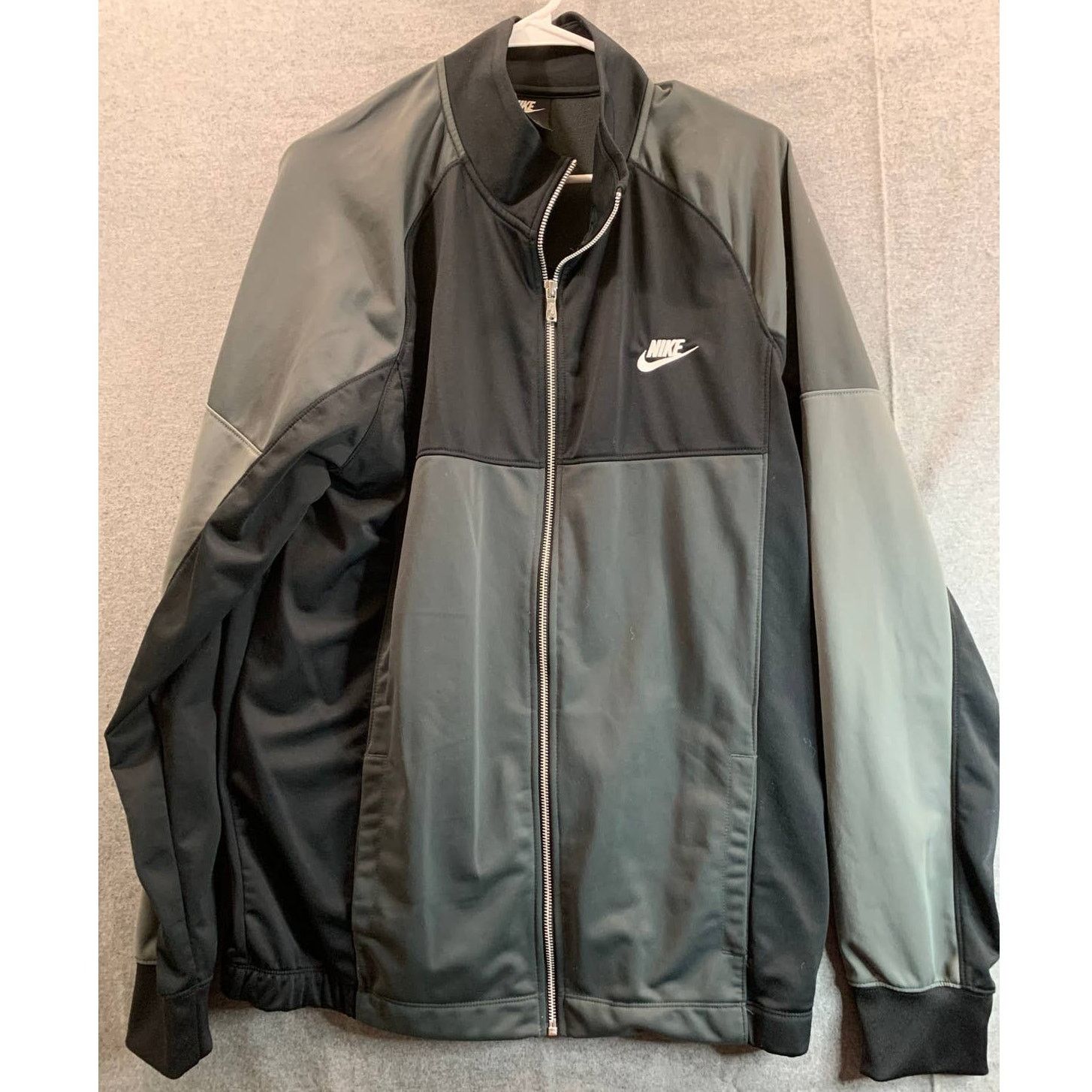 Nike Nike Light Jacket Adult Large Full Zip Long Sleeve Shirt Size US L / EU 52-54 / 3 - 1 Thumbnail