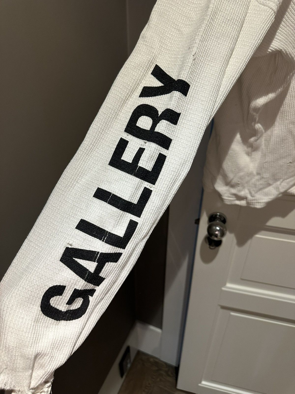 Gallery Dept. Distressed long sleeve Size US L / EU 52-54 / 3 - 6 Thumbnail