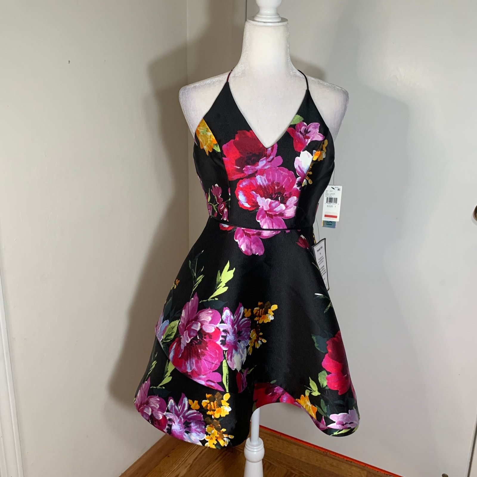 Other BCX Juniors' Asymmetrical Fit & Flare Dress Size 1 (NWT) Size XS / US 0-2 / IT 36-38 - 9 Thumbnail