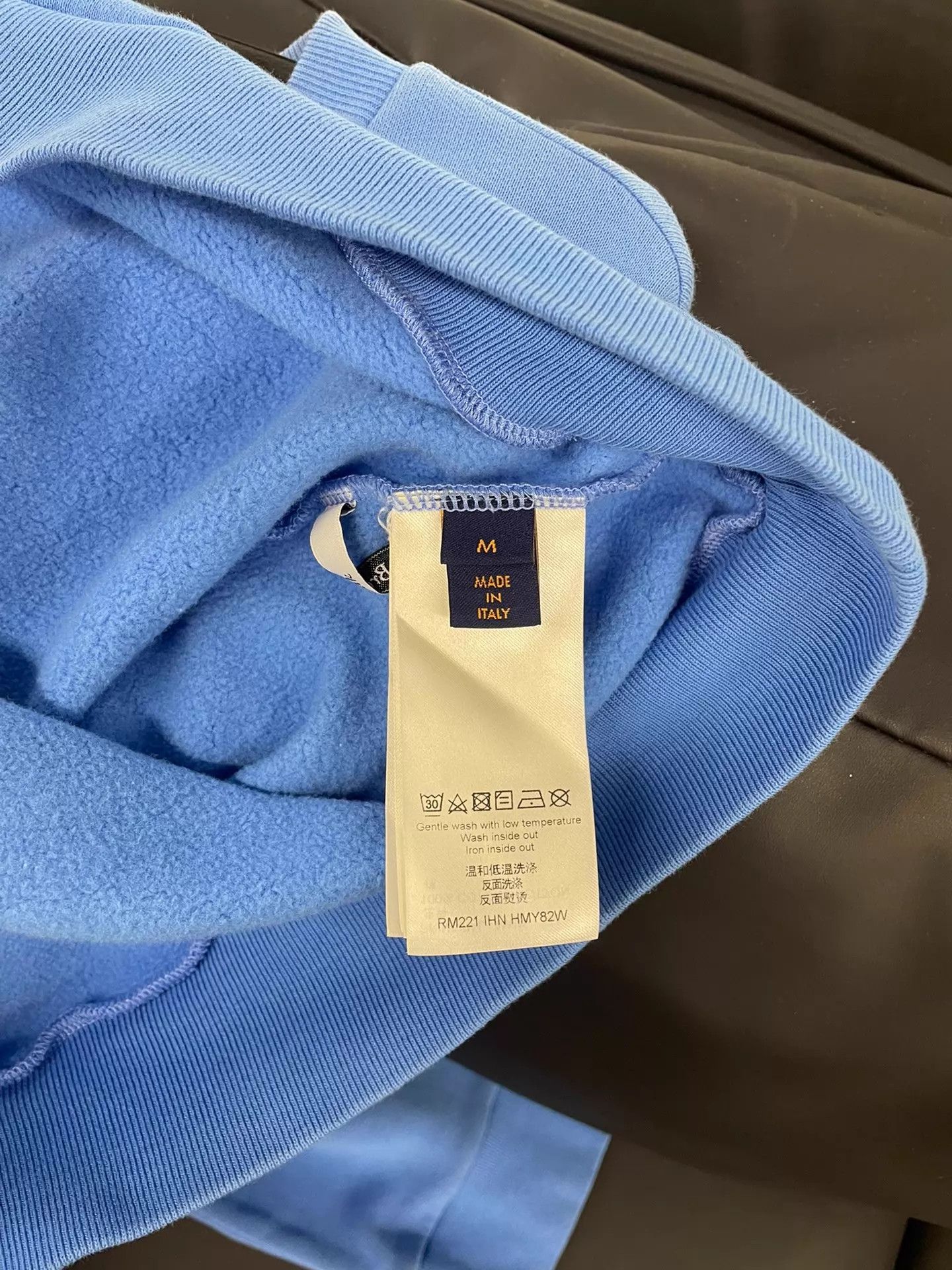 Louis Vuitton LV sweatshirt M good cond Size US M / EU 48-50 / 2 - 4 Thumbnail