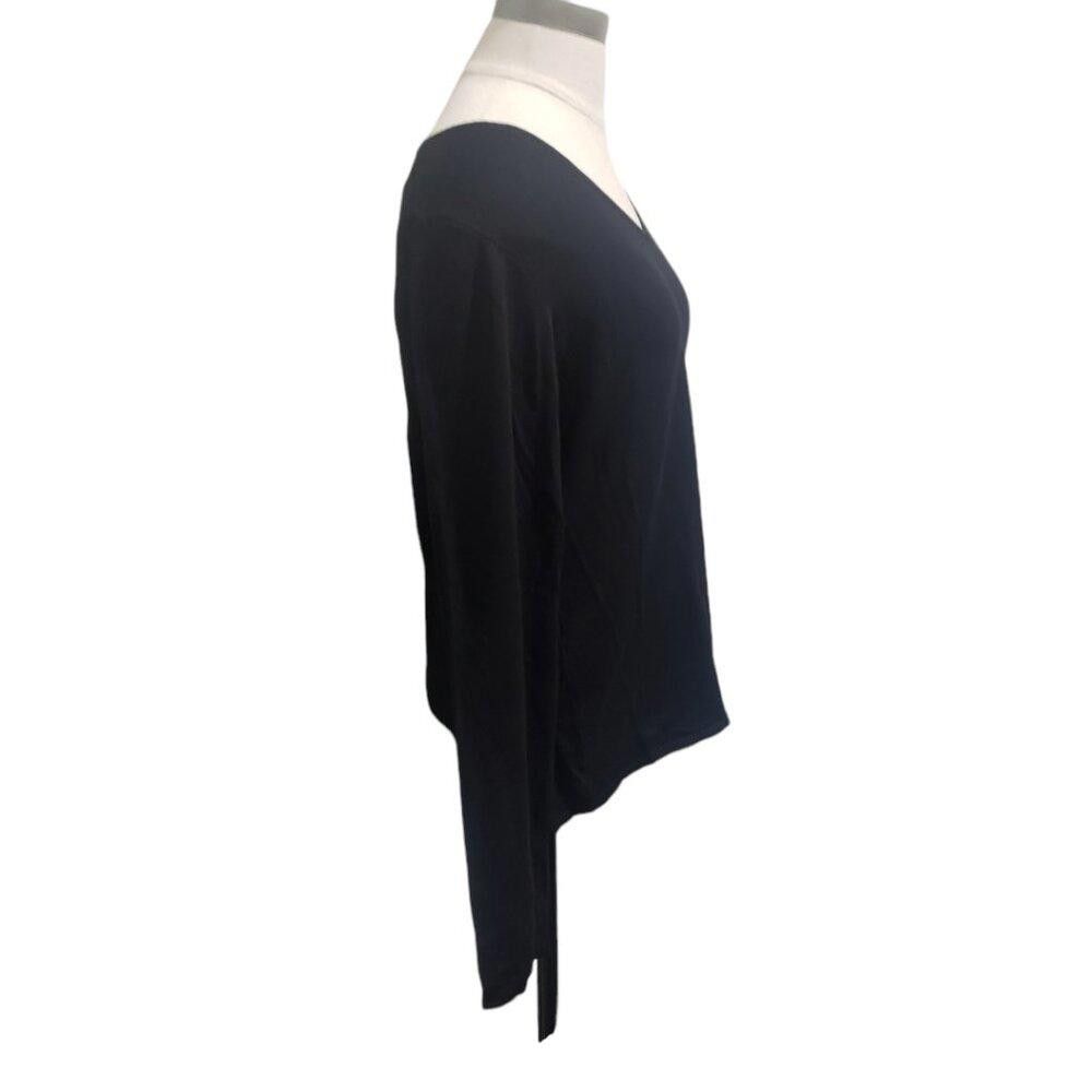 Designer CT1972 T Tahari Black Lightweight V-neck Sweater L/G Size L / US 10 / IT 46 - 3 Thumbnail