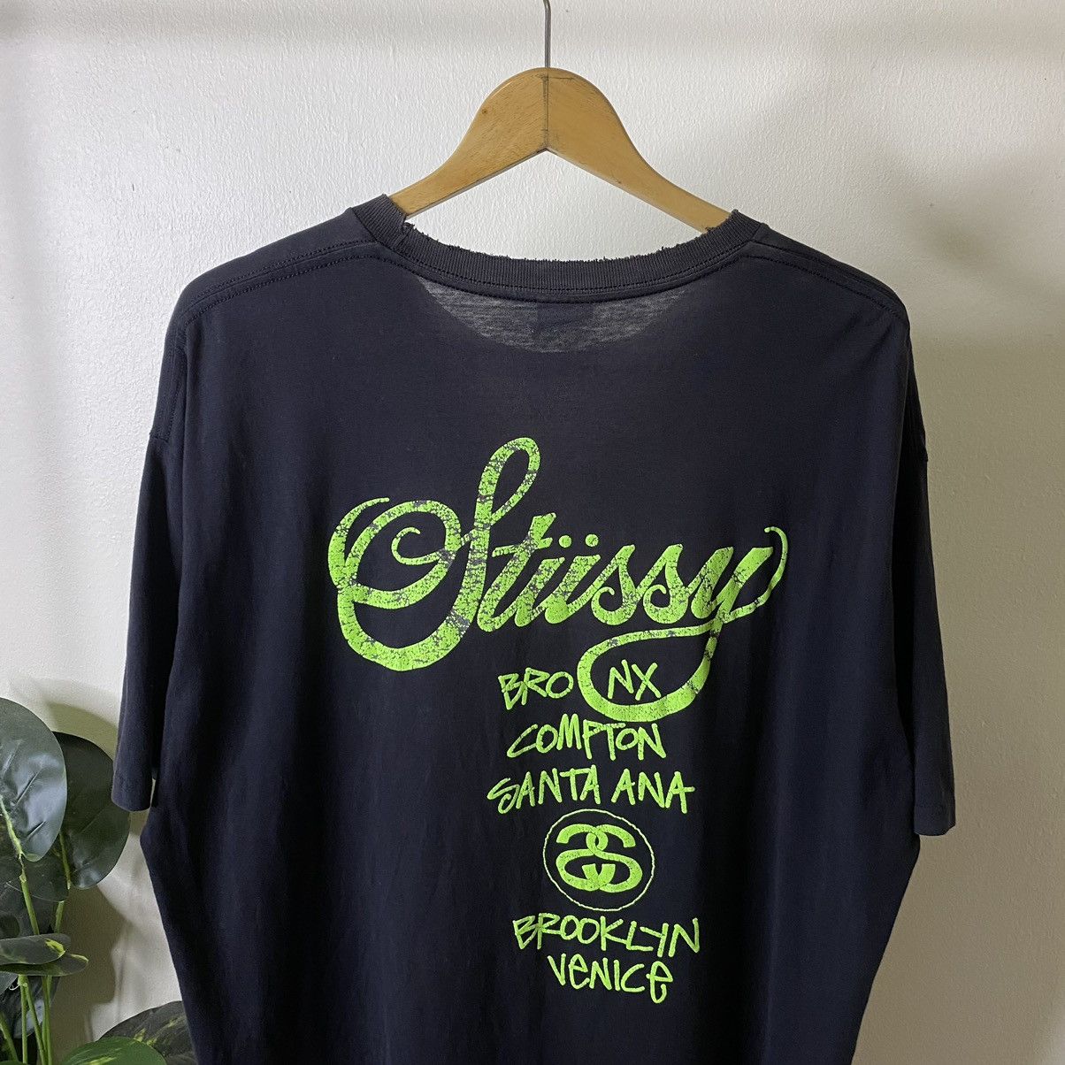 Stussy Vintage Y2K Stussy Tour Neon Green Font Streetwear Tee Size US XL / EU 56 / 4 - 7 Thumbnail