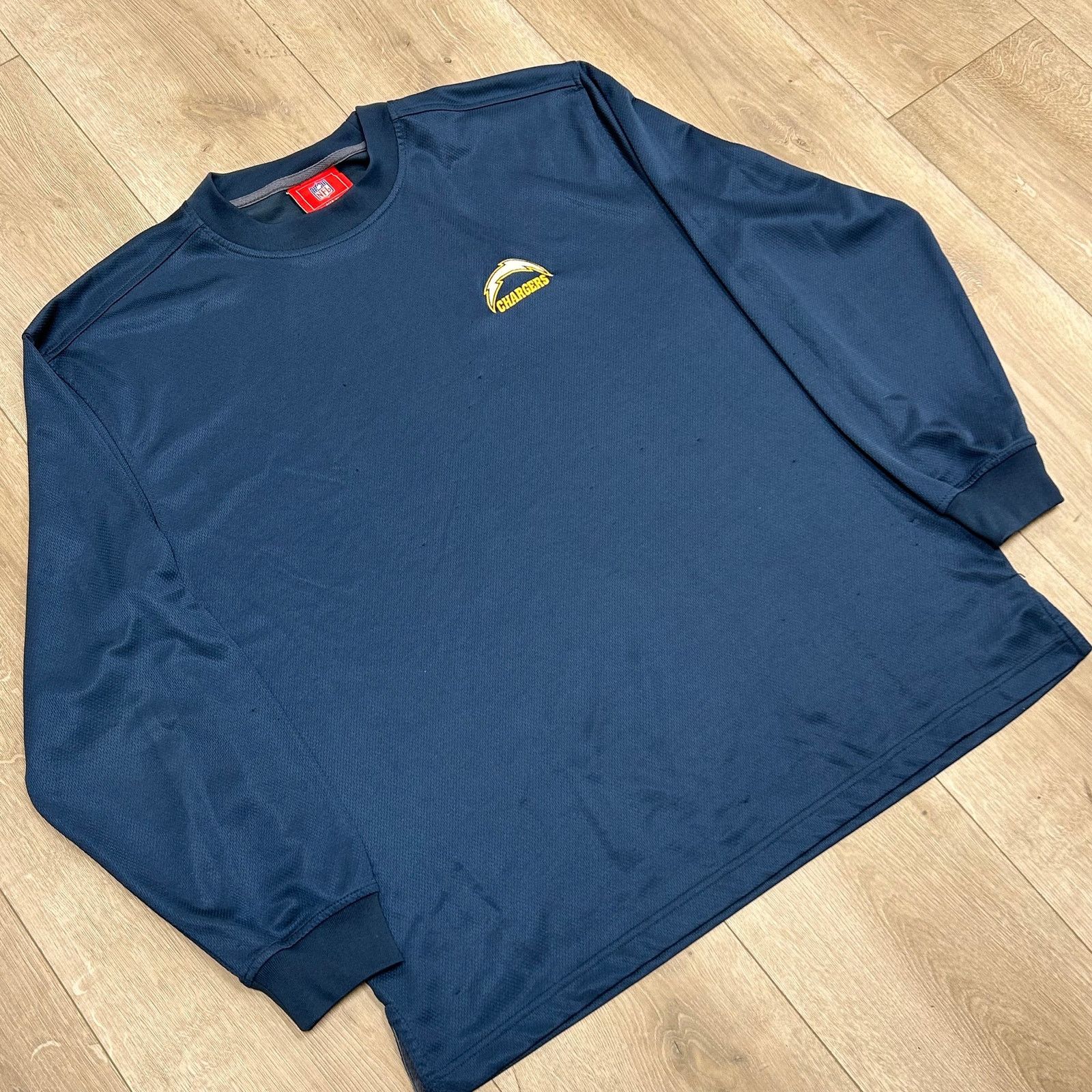 NFL NFL Los Angeles Chargers Navy Blue Long Sleeve Shirt Size XL Size US XL / EU 56 / 4 - 3 Thumbnail