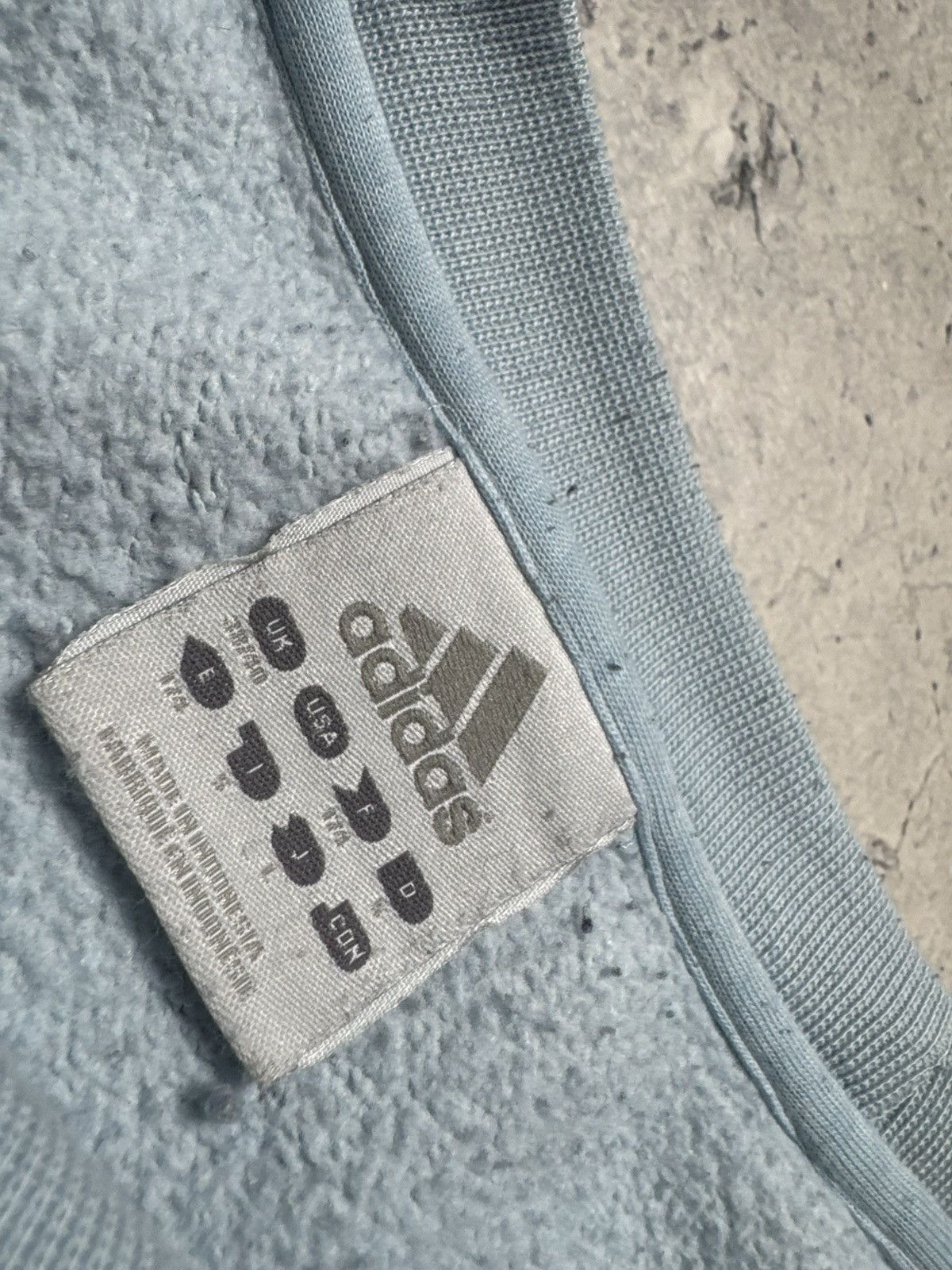 Adidas Adidas Vintage 00’s Sweatshirt Big Logo Size L Blue Size US L / EU 52-54 / 3 - 4 Thumbnail