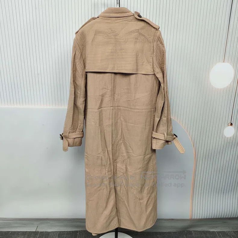 Valentino Valentino windbreaker Size M / US 6-8 / IT 42-44 - 2 Thumbnail
