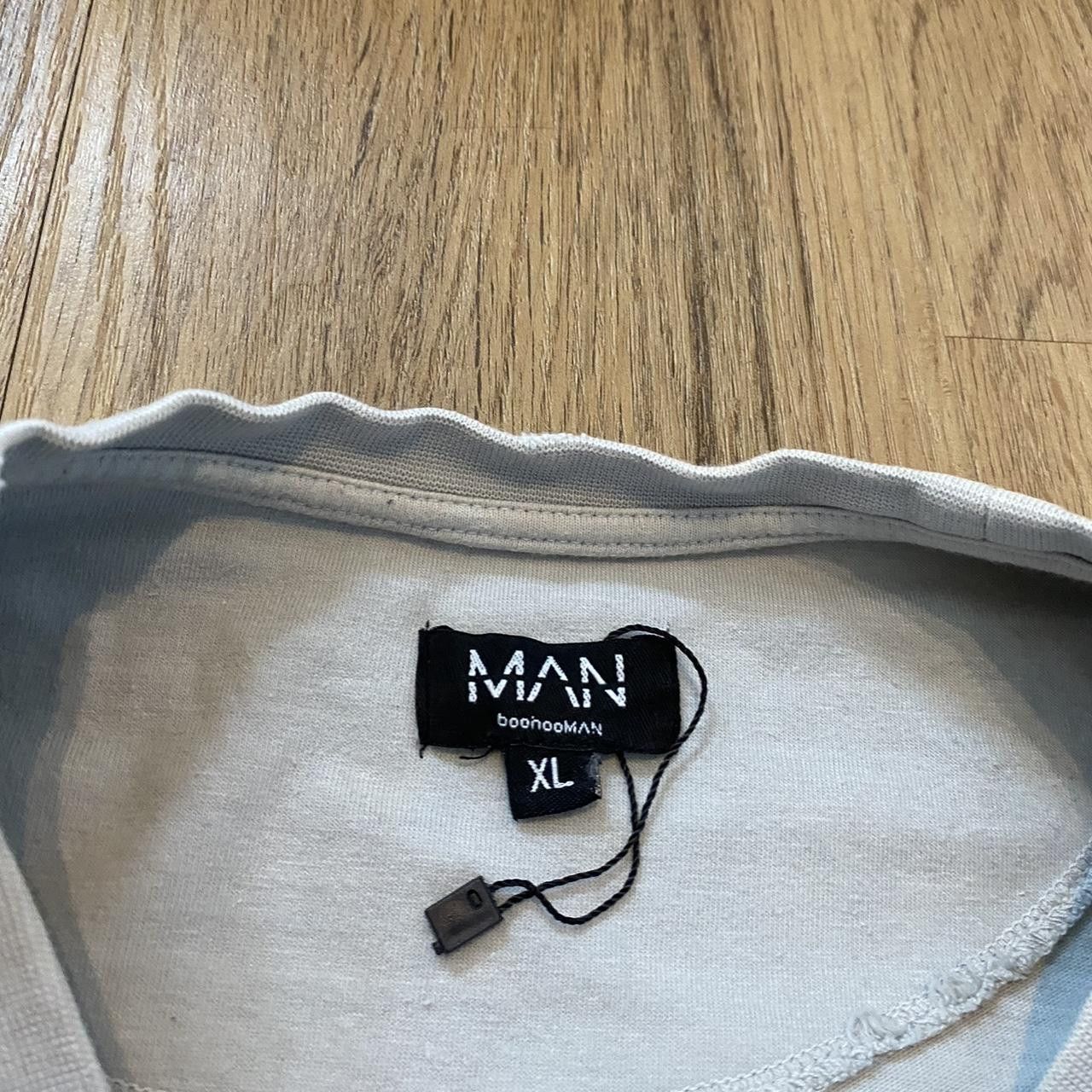 Other White and black graphic t-shirt Size US XL / EU 56 / 4 - 6 Thumbnail