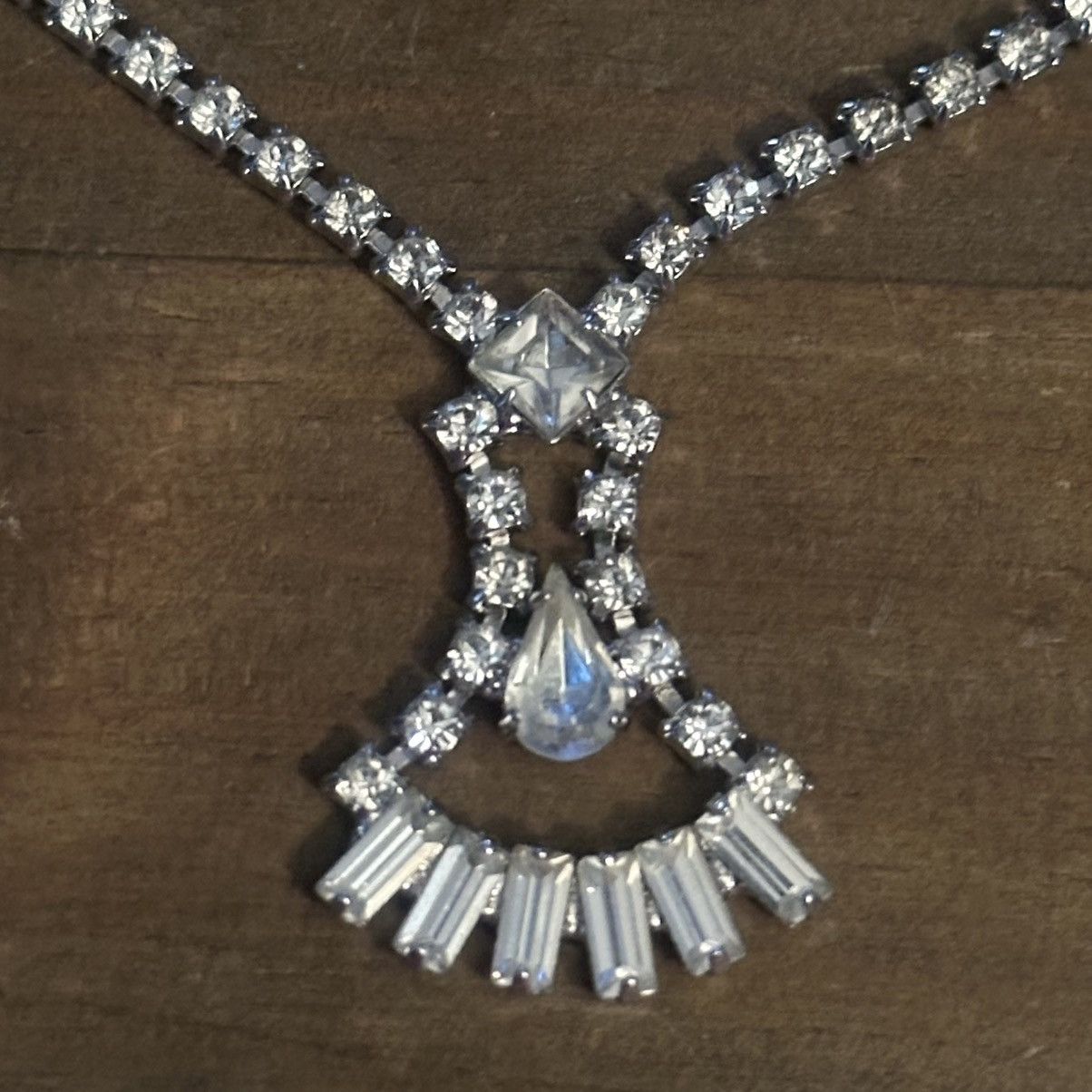 Vintage Vintage silver tone rhinestone tennis pendant necklace Size ONE SIZE - 3 Thumbnail