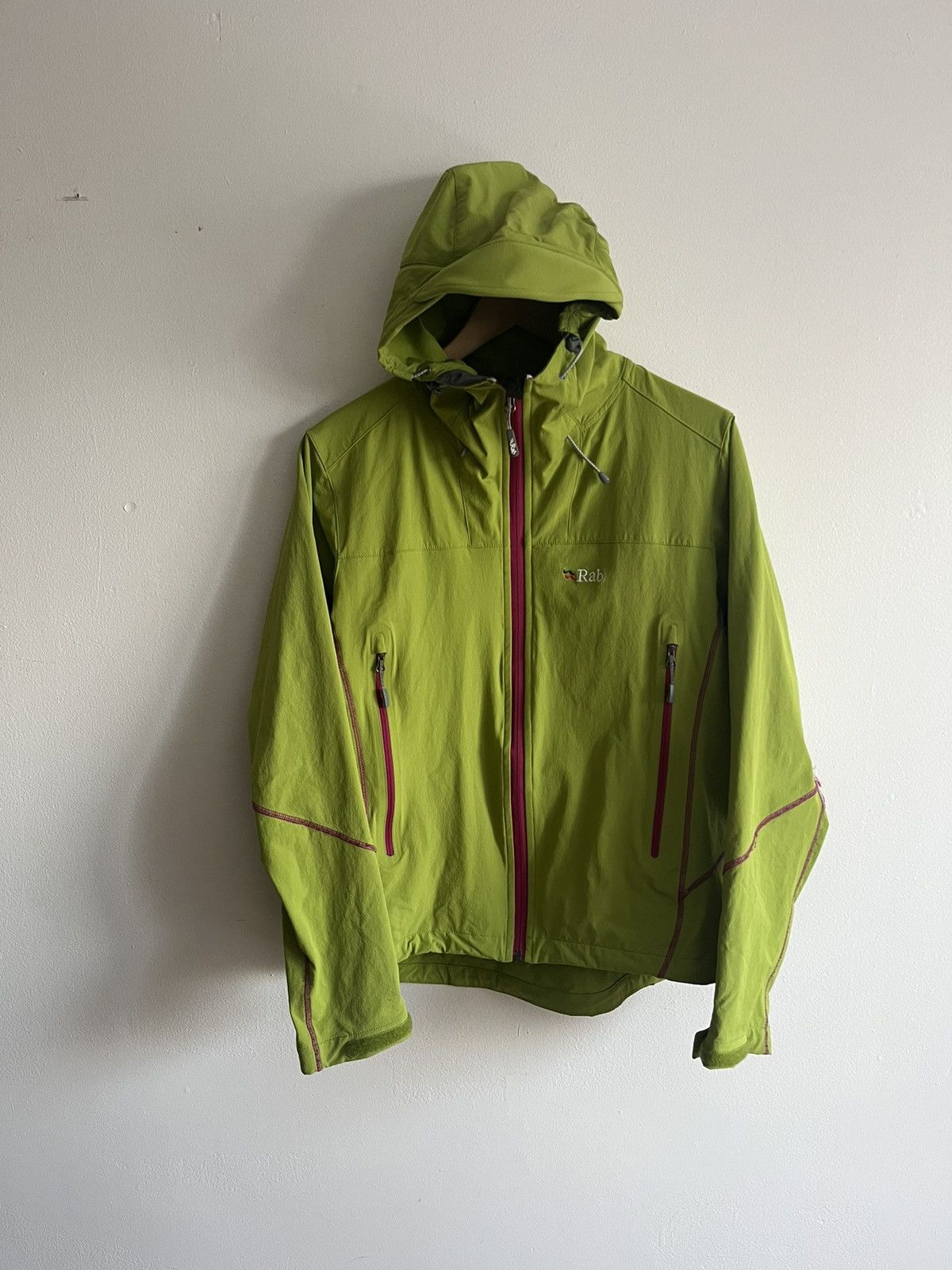 Rab Jacket L Spring Sawtooth Softshell Hoodie Windbreaker