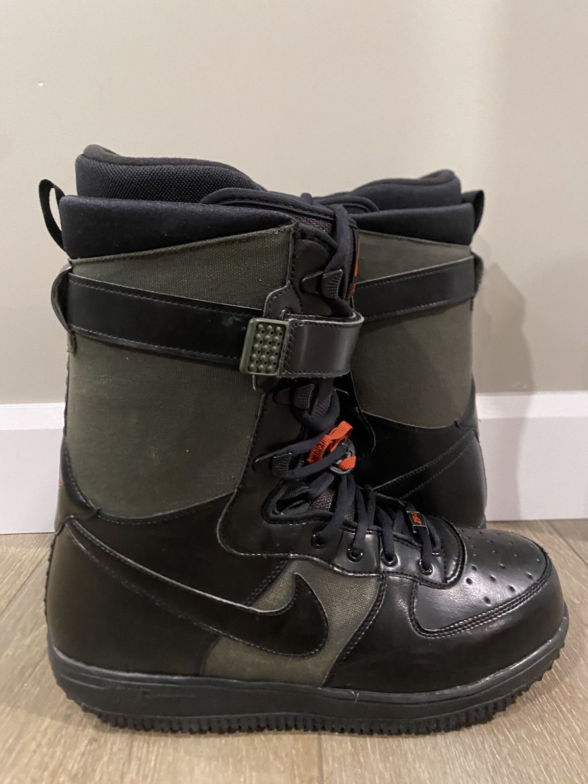 美品！ NIKE ナイキ SB ZOOM FORCE 1 スノーボードブーツ 2025年最新】NIKE スノーボードブーツ ZOOM FORCE1の人気