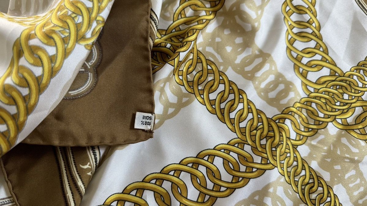 Hermes Hermes 90” silk scarf Size ONE SIZE - 4 Thumbnail