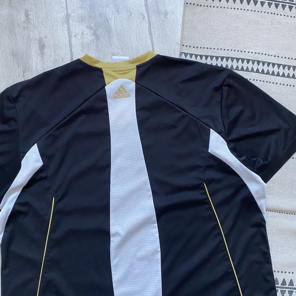 Adidas DRILL Vintage Adidas tee Center logo Y2K NIKE TN vibe Size US XL / EU 56 / 4 - 8 Thumbnail