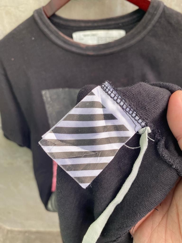 Off-White SS17 Caravaggio Arrows Tee Size US S / EU 44-46 / 1 - 9 Thumbnail