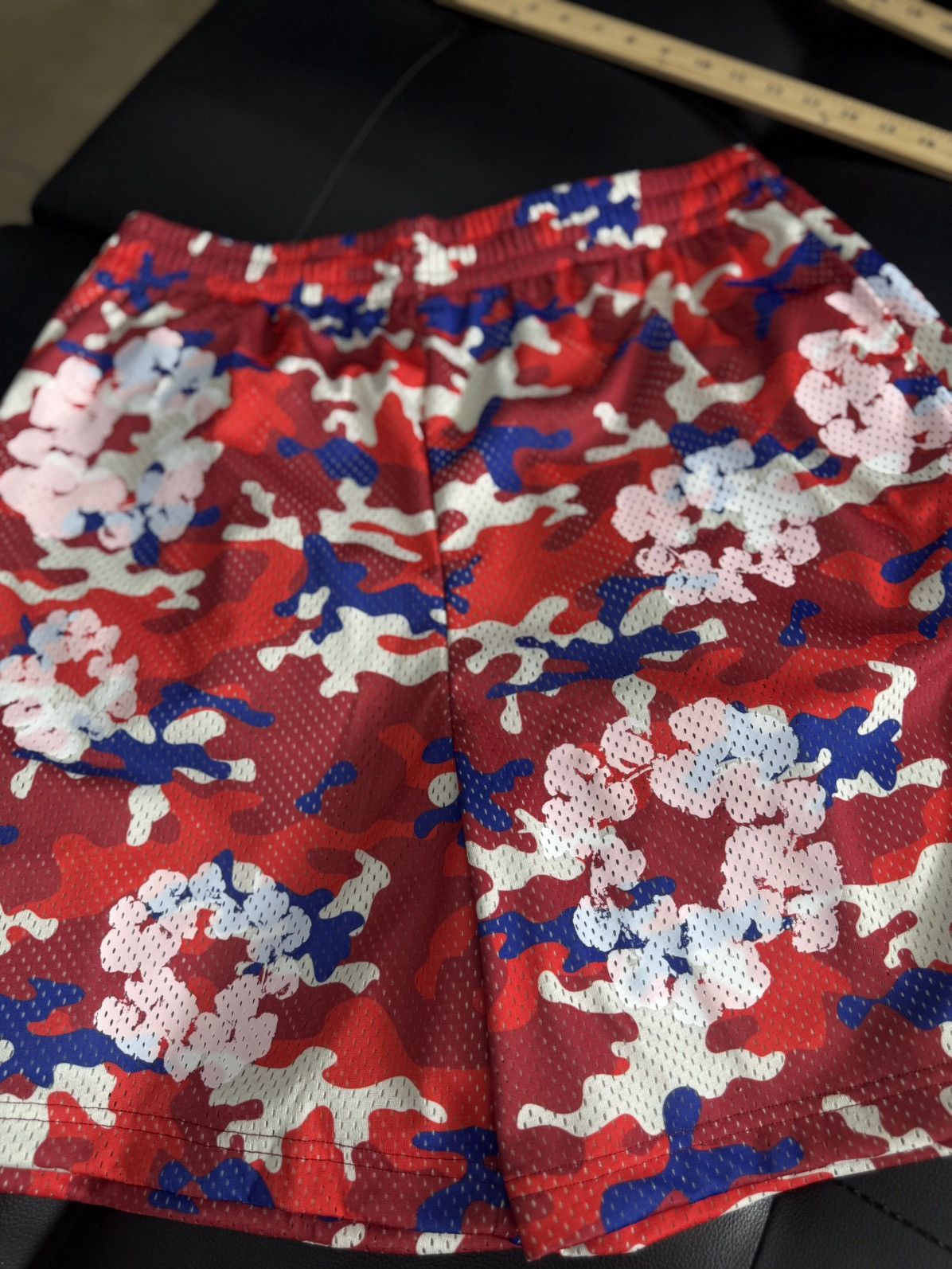 DENIM TEARS Denim Tears Mesh Summer Shorts Red Camo Size XL (NEW) Size US 36 / EU 52 - 4 Thumbnail
