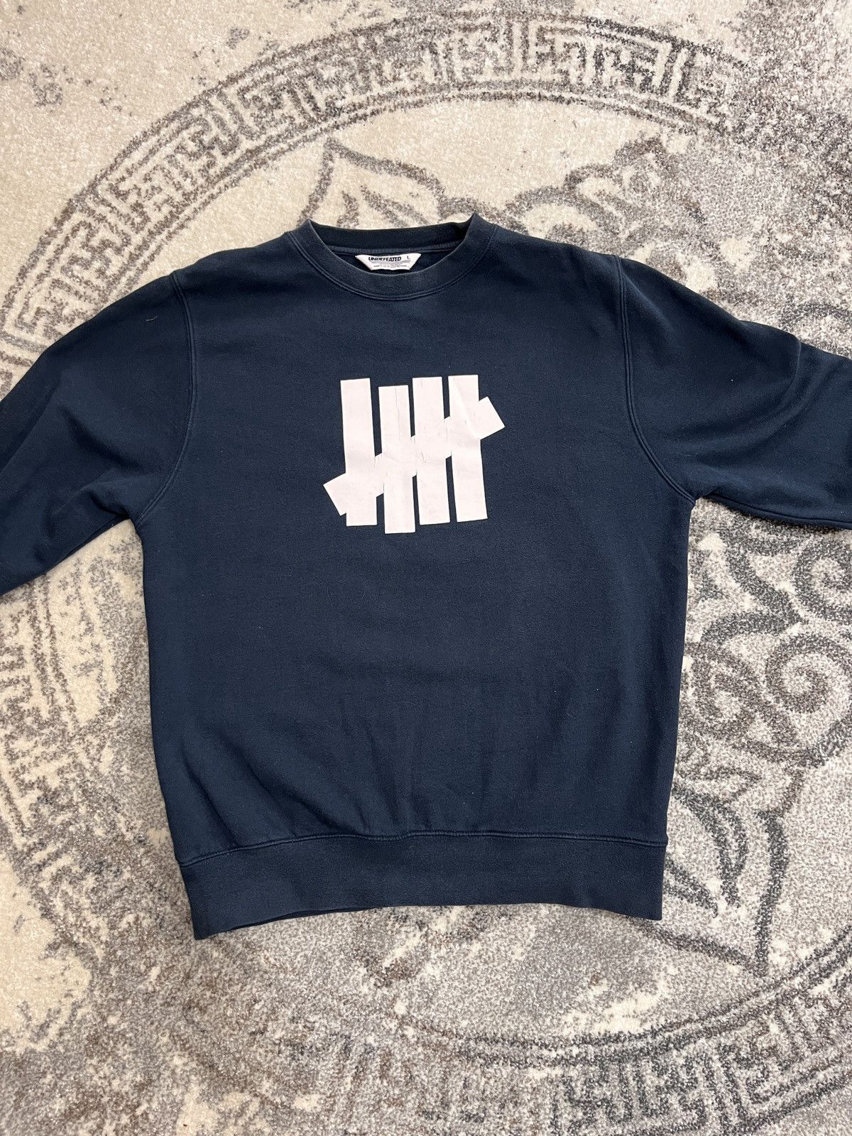 Undefeated Undefeated big Logo crewneck USA swag Size US L / EU 52-54 / 3 - 6 Thumbnail