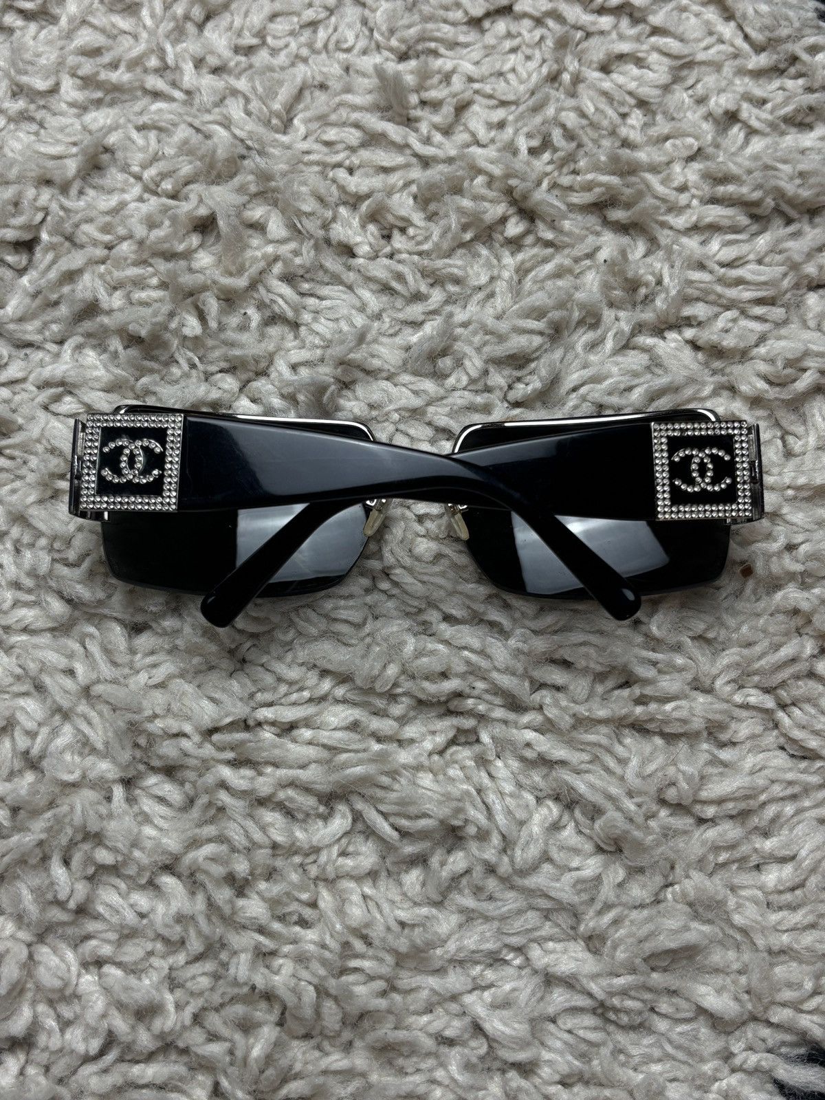 Chanel Chanel Vintage Y2K Rimless Swarovski Rhinestone Sunglasses Size ONE SIZE - 3 Thumbnail