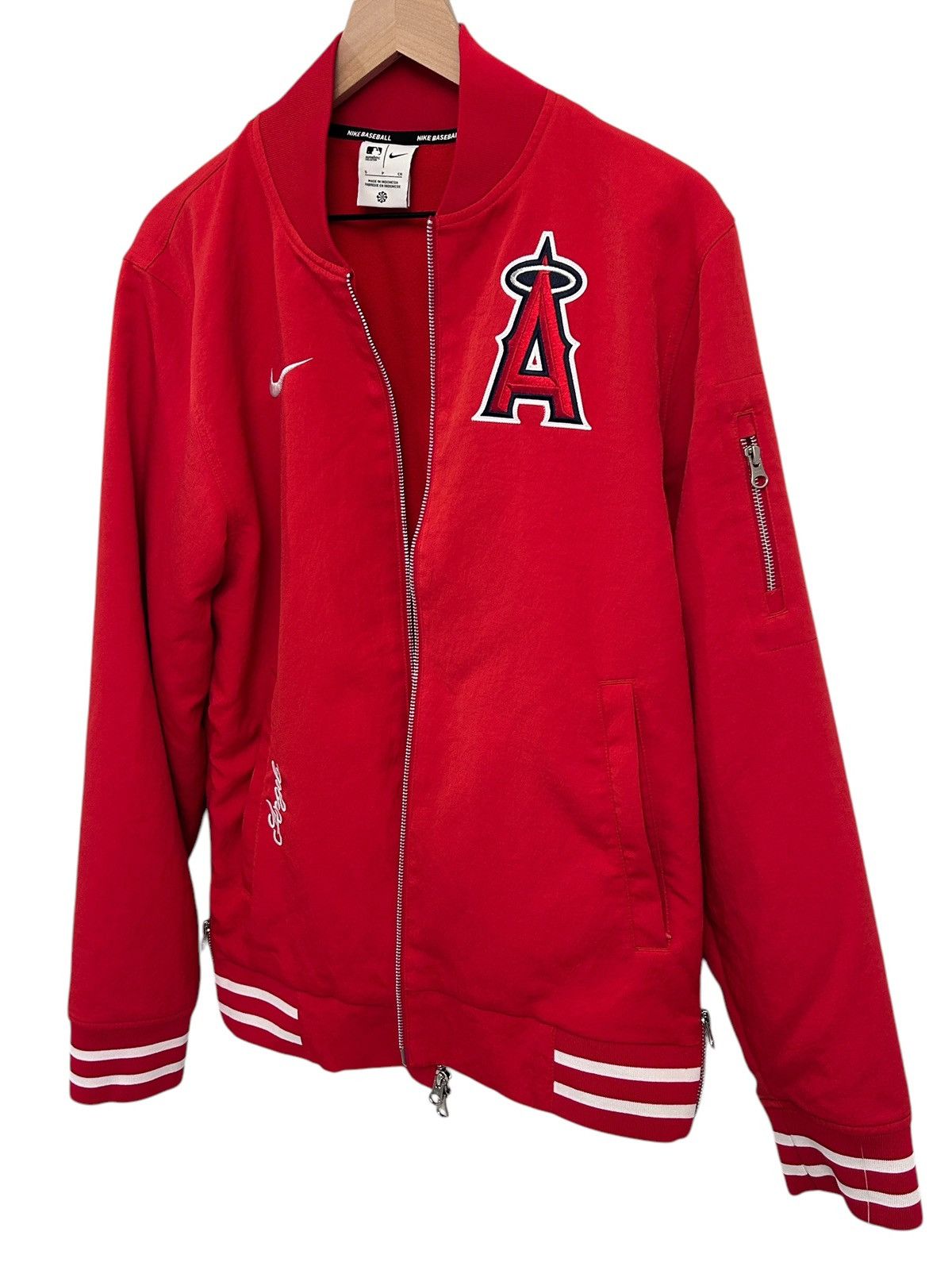 Nike Nike Angeles Red Jacket size Small Jordans Size US S / EU 44-46 / 1 - 1 Thumbnail