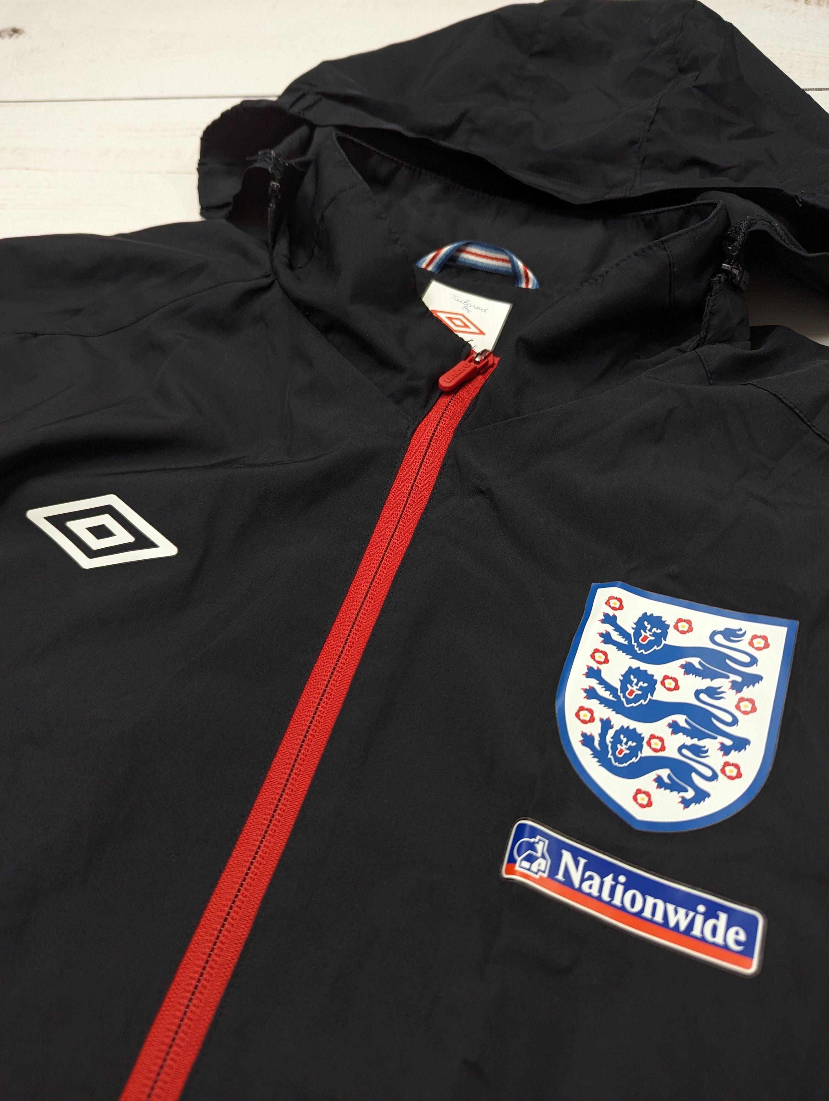 Umbro Umbro England 2010 2012 windbreaker light jacket size L Size US L / EU 52-54 / 3 - 4 Thumbnail