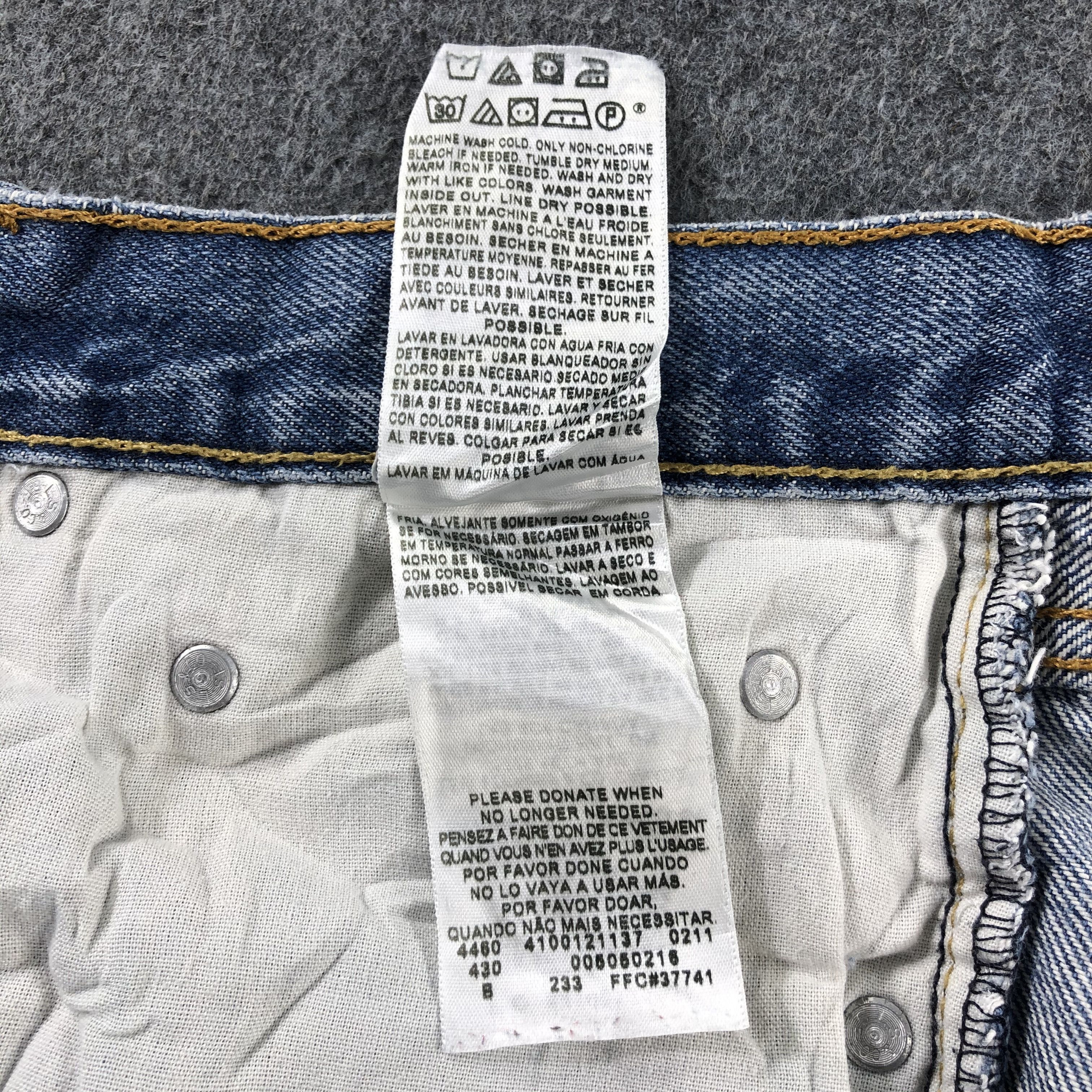 Levi's Vintage Blue Wash Levis 505 Jeans-J2637 Size US 41 - 13 Thumbnail