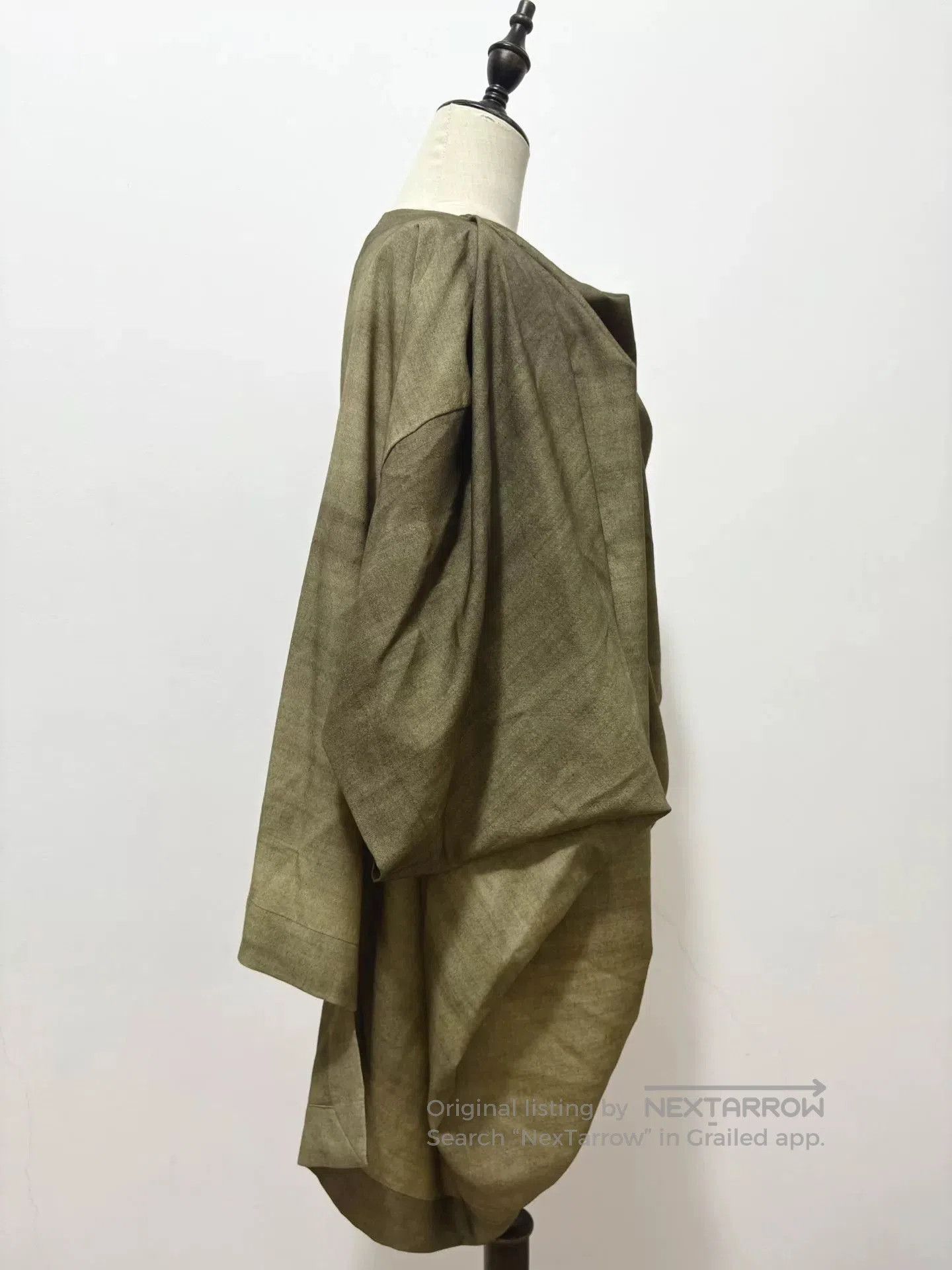 Vivienne Westwood vivienne westwood irregular cropped short sleeve top. Size M / US 6-8 / IT 42-44 - 4 Thumbnail