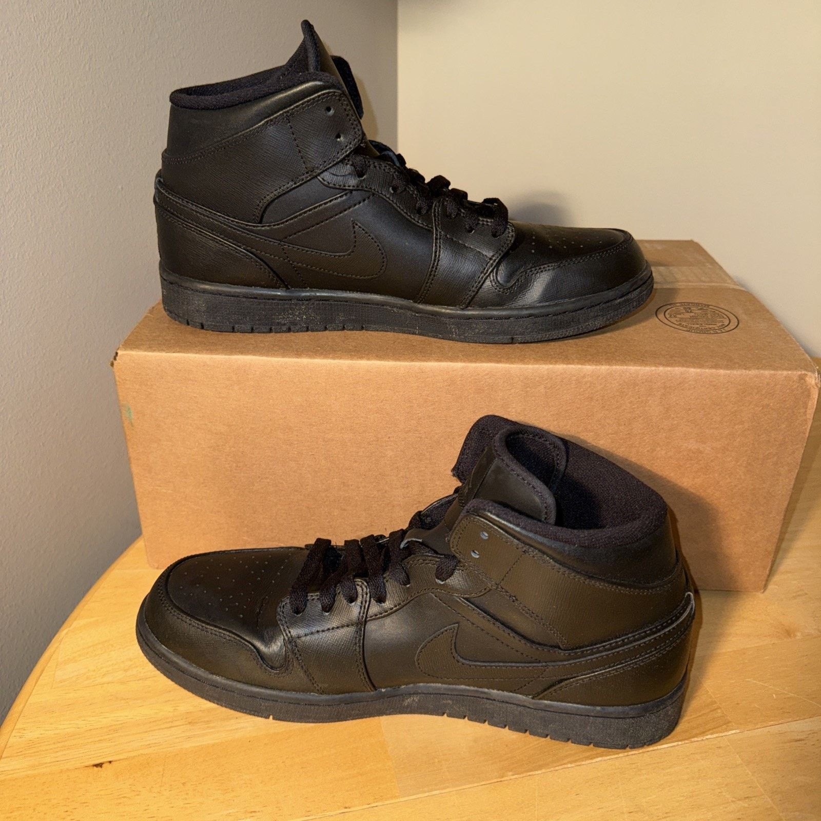Nike Size 11.5 Air Jordan 1 Mid Triple Black No Box Size US 11.5 / EU 44-45 - 2 Thumbnail