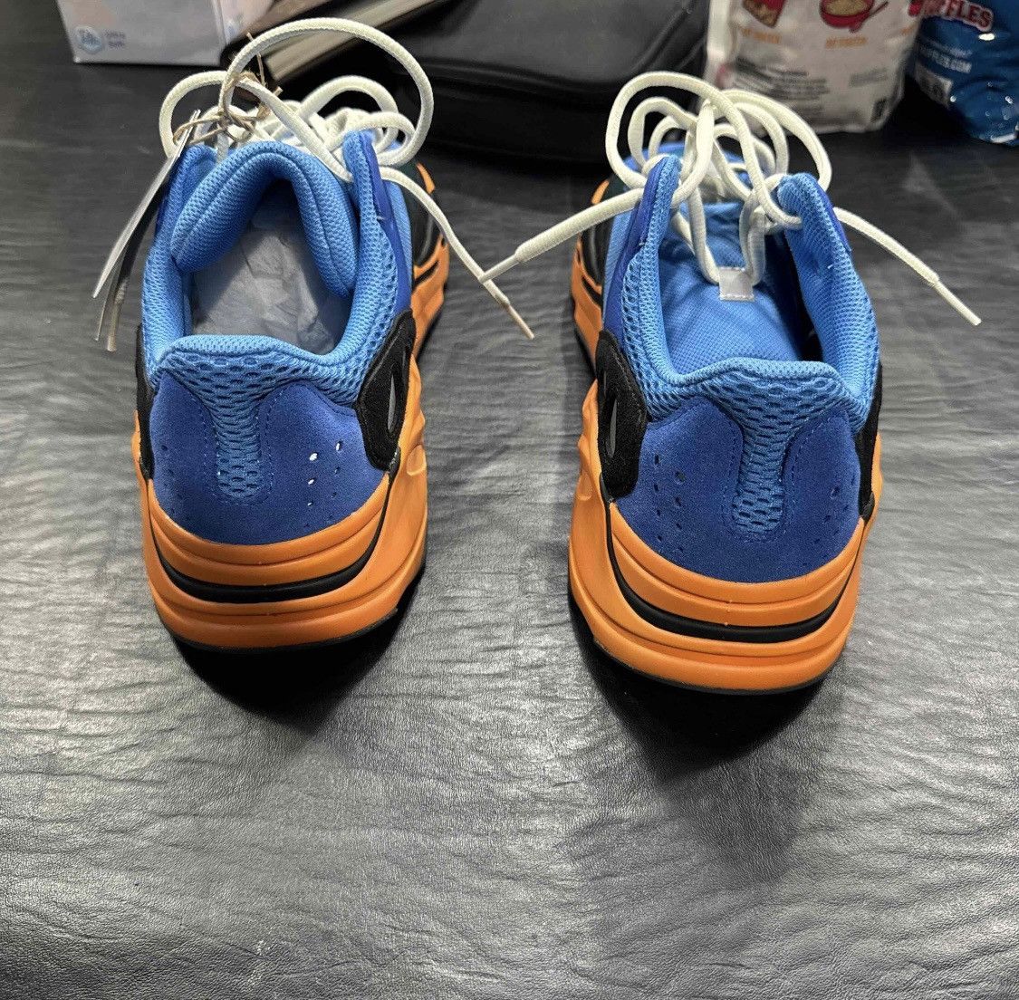 Yeezy Yeezy x Adidas 700 Bright Blue SZ 12 GZ0541 Size US 12 / EU 45 - 4 Thumbnail