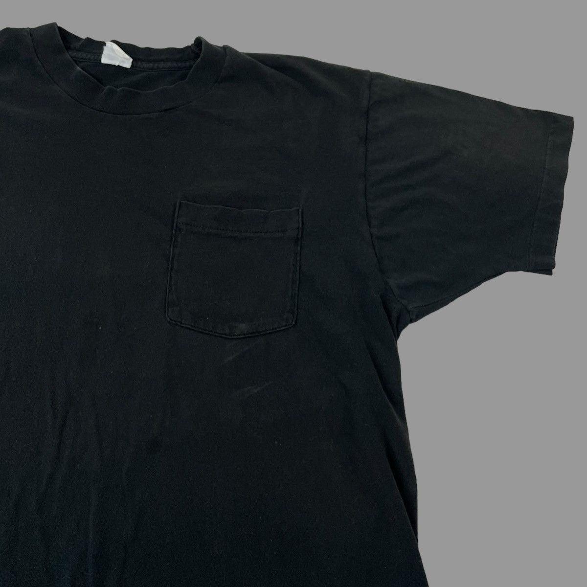 Vintage Vintage 1980s blank pocket t shirt Size US L / EU 52-54 / 3 - 3 Thumbnail