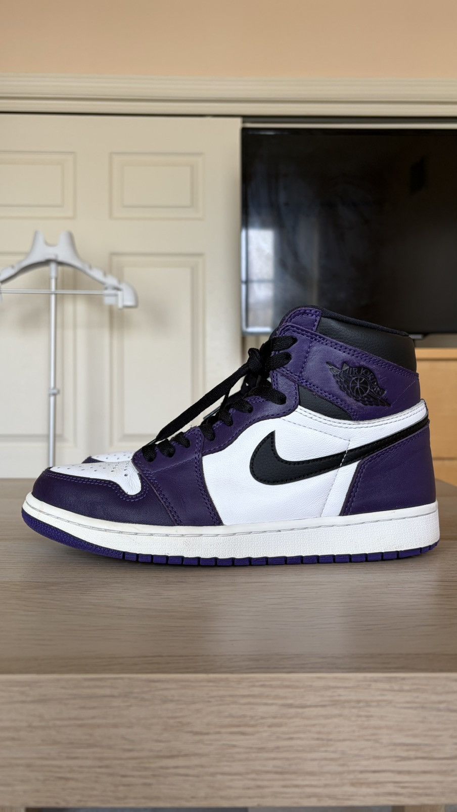 Jordan Brand Nike Air Jordan 1 Retro High OG Court Purple – Size 8.5 Size US 8.5 / EU 41-42 - 2 Thumbnail