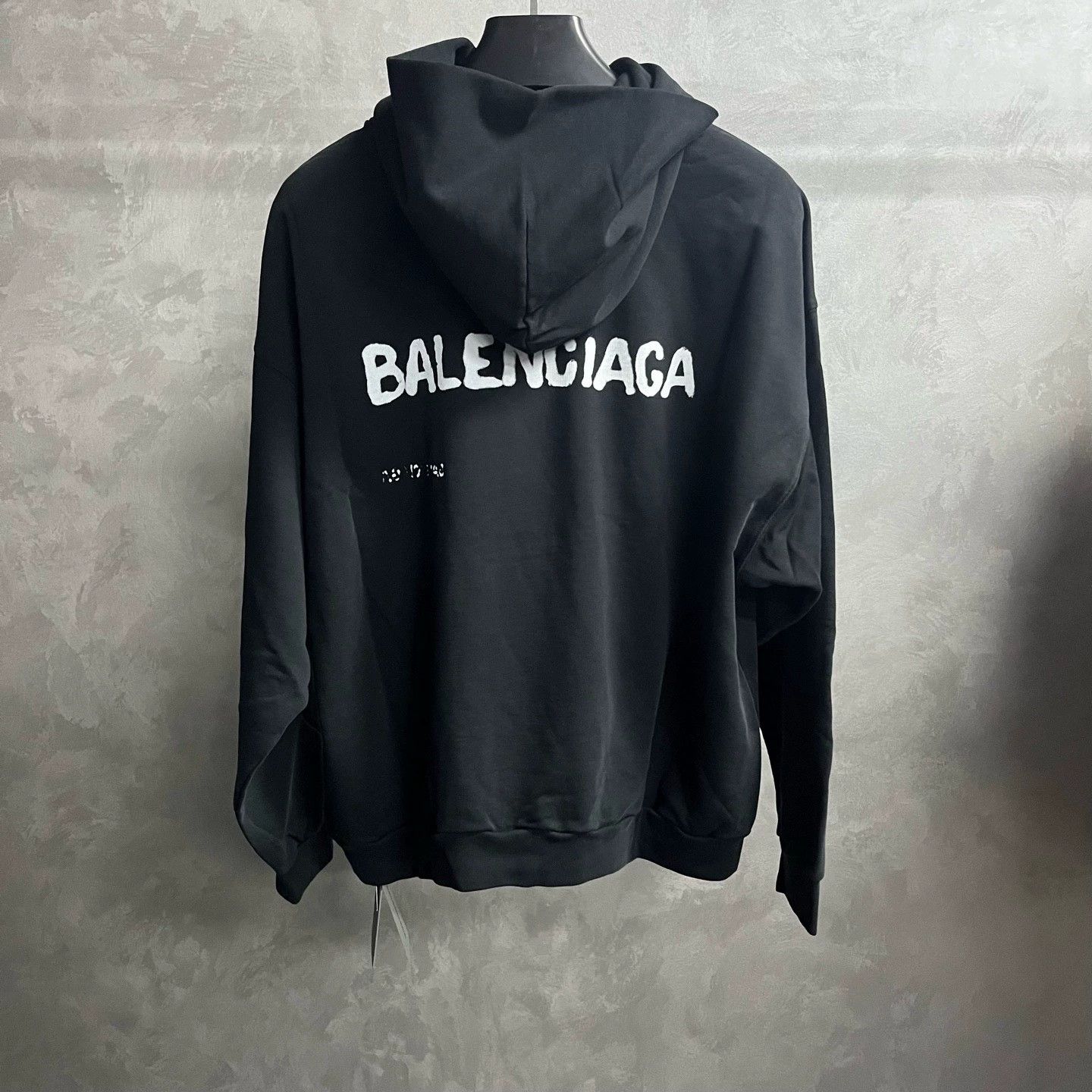 Balenciaga balenciaga black printed pullover hoodie Size US XS / EU 42 / 0 - 5 Thumbnail