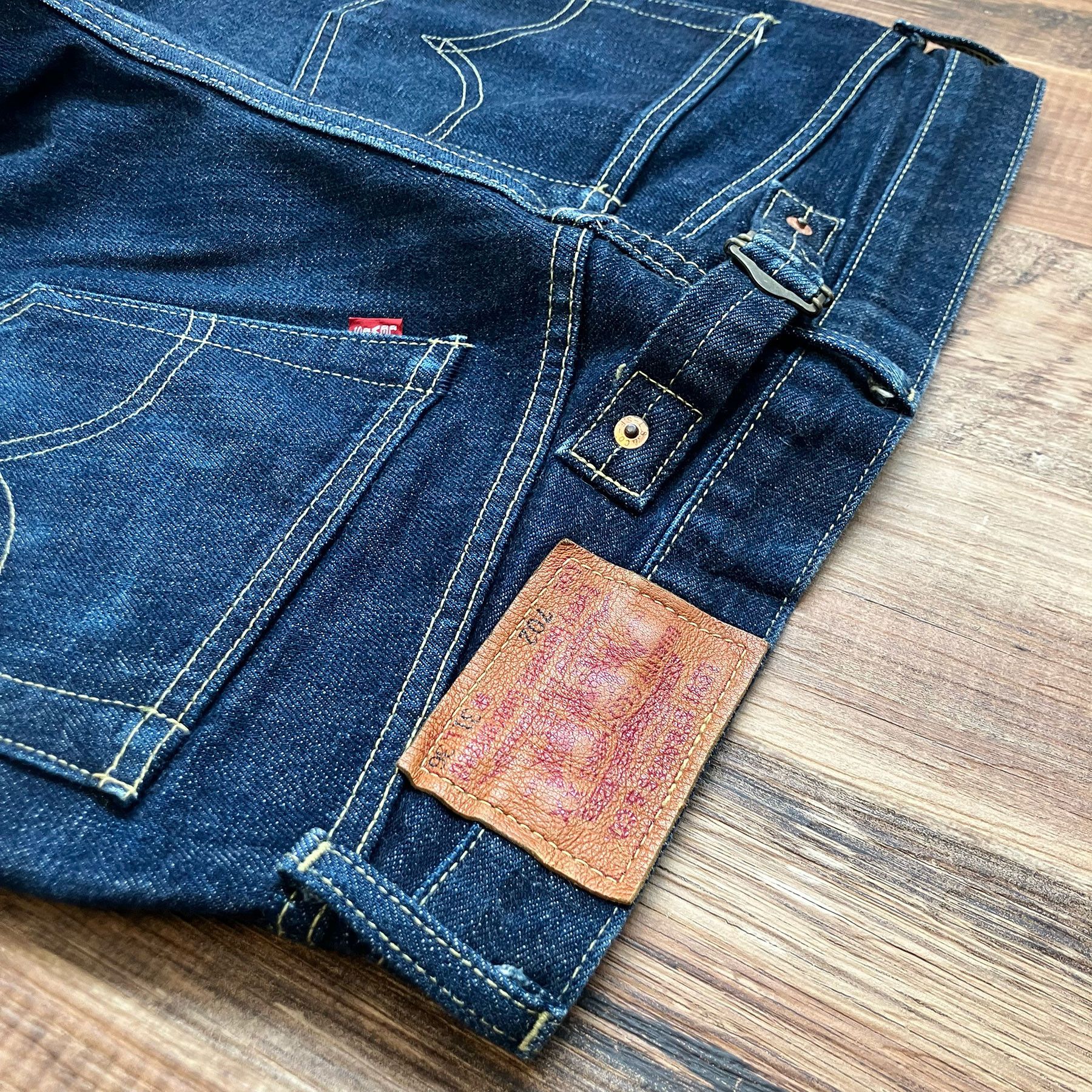 Levi's Vintage Clothing LEVI’S 702XX W31 x L29 from 2003 Made in Japan Rare Size US 31 - 12 Thumbnail
