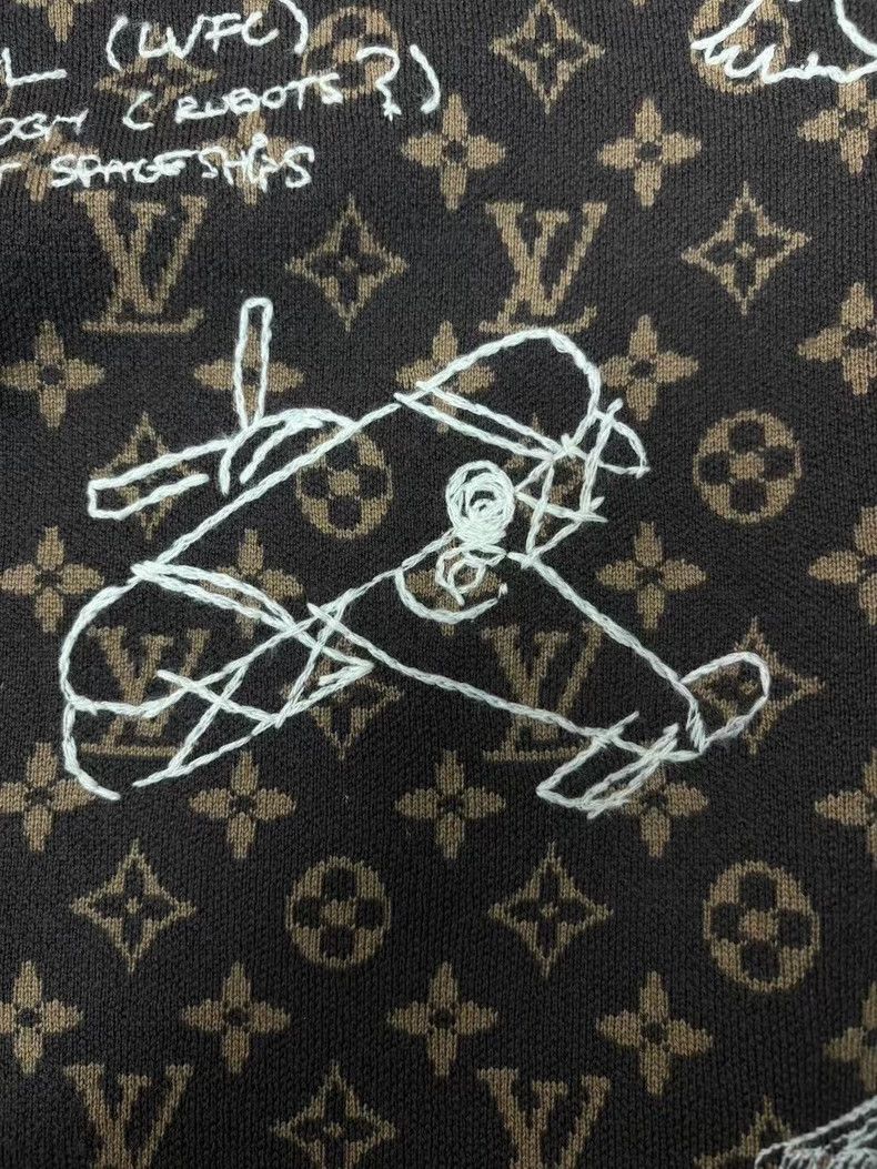 Louis Vuitton LOUIS VUITTON Brown embroidered graffiti-deco print knitwea Size US M / EU 48-50 / 2 - 5 Thumbnail