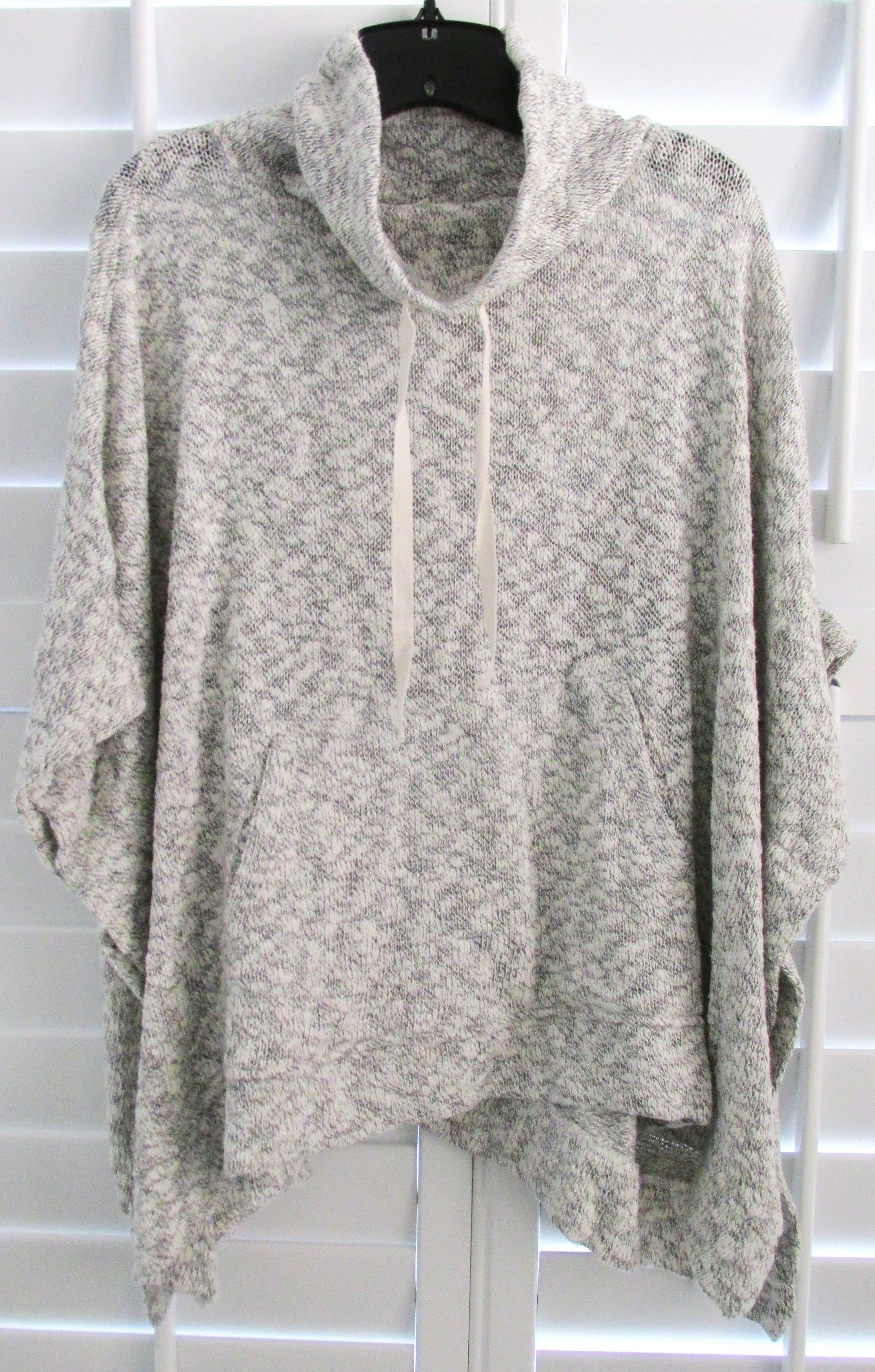 Lou & Grey Lou & Grey (NWT) Knit Poncho Sweater/Top Size Medium Size M / US 6-8 / IT 42-44 - 1 Thumbnail