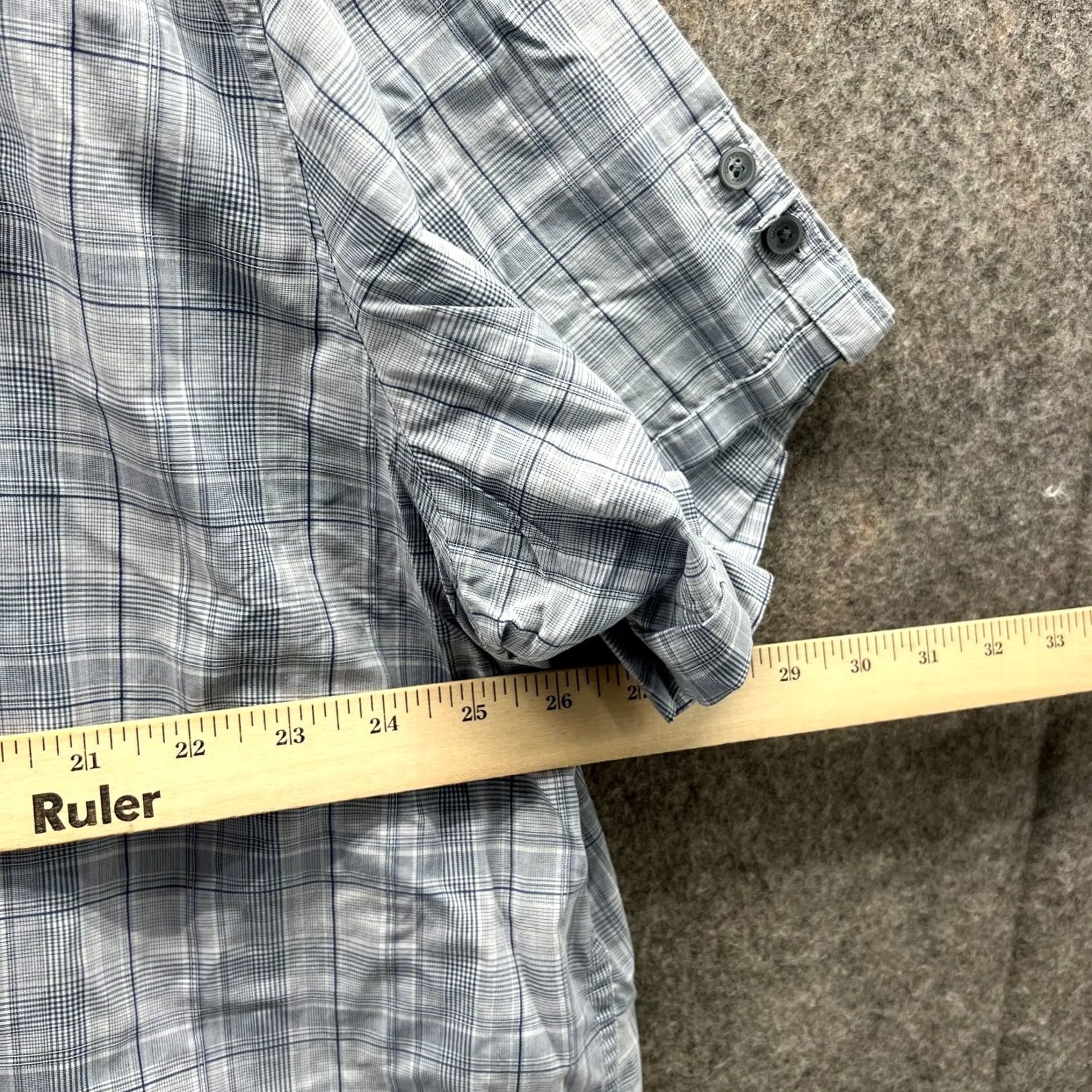 Calvin Klein VINTAGE? No. Calvin Klein Shirt Mens 2XL Gray Button Down Short Sleeve Cotton Check Plaid Size US XXL / EU 58 / 5 - 5 Thumbnail