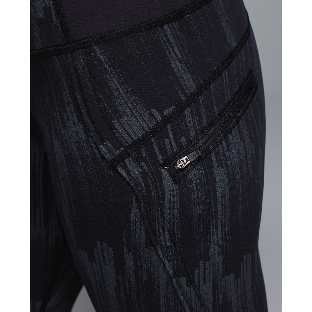 Lululemon Lululemon Run: Top Speed Crop Scratch Match Black Multi Sz 6 Size 28" / US 6 / IT 42 - 11 Thumbnail