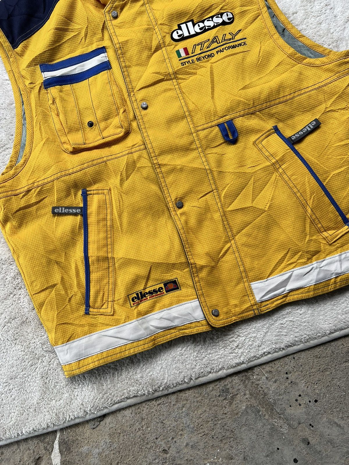 Ellesse × Vintage Vintage Ellesse Vest Sportwear italy Size US L / EU 52-54 / 3 - 6 Thumbnail