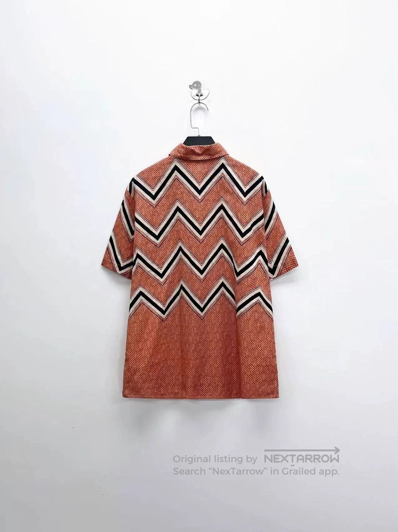 Louis Vuitton louis vuitton short sleeve logo shirt. Size US L / EU 52-54 / 3 - 2 Thumbnail