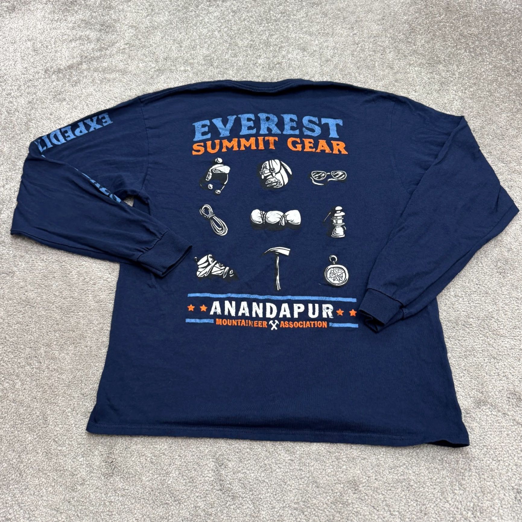 Disney VINTAGE Disney Expedition Everest Summit Team 2006 T-Shirt Mens Large Navy Crew Neck Shirts Size US L / EU 52-54 / 3 - 2 Thumbnail