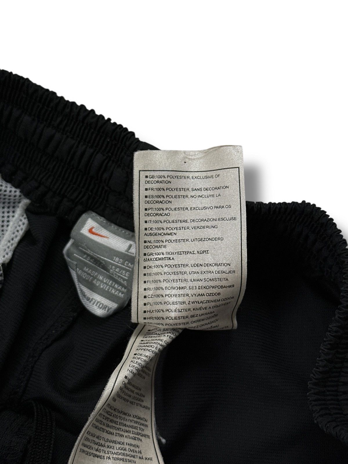 Nike Vintage Y2K Nike Court Lightweight Shorts Black Nike Fit Size US 34 / EU 50 - 12 Thumbnail