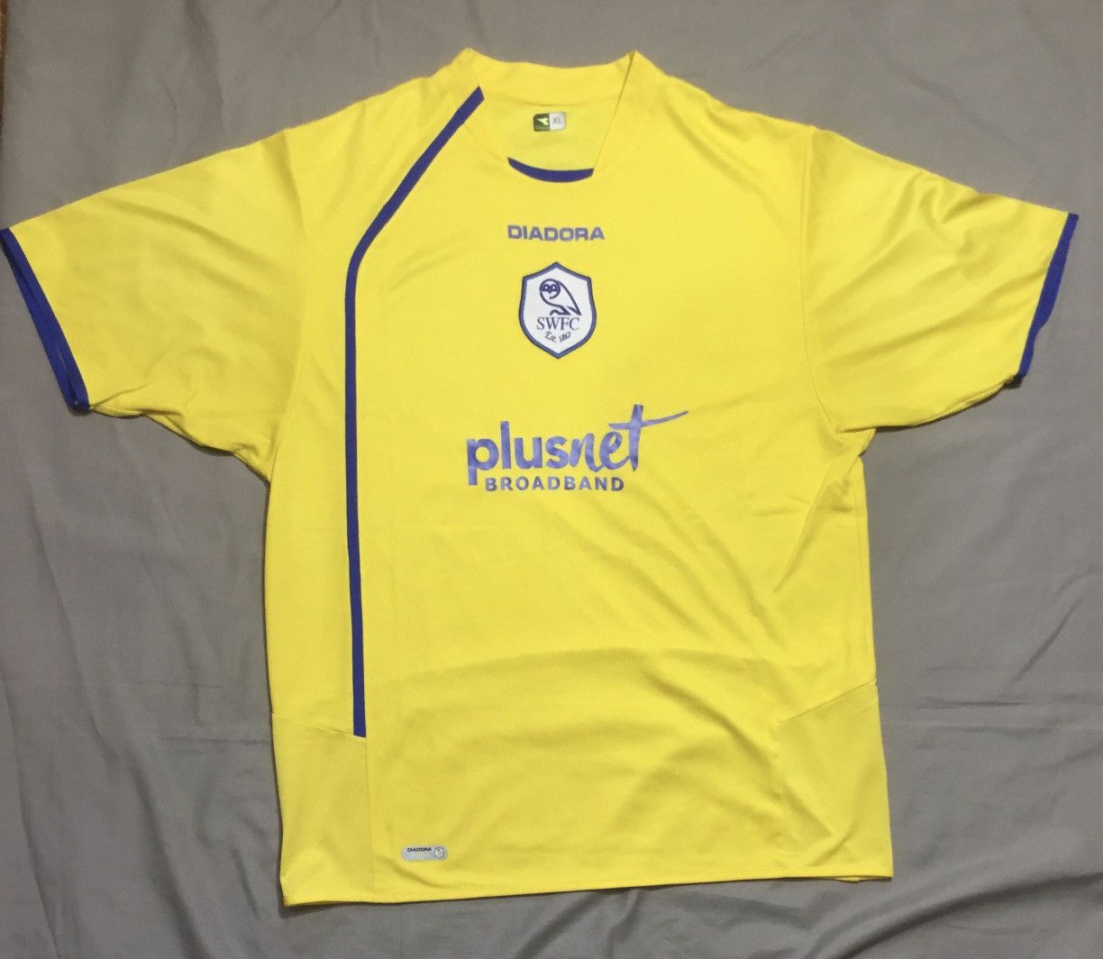 Diadora Sheffield Wednesday 2006/2007 home football shirt jersey XL Size US XL / EU 56 / 4 - 1 Thumbnail