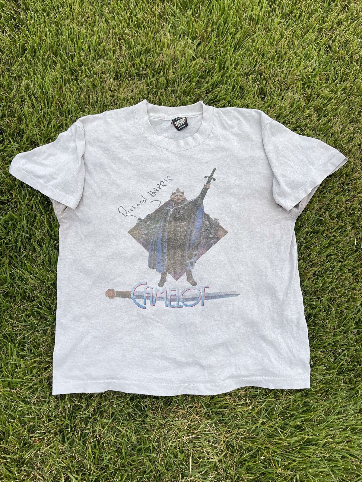 Band Tees × Vintage 1985 Camelot Tour 80’s Vintage Band Movie Shirt Size US L / EU 52-54 / 3 - 1 Thumbnail