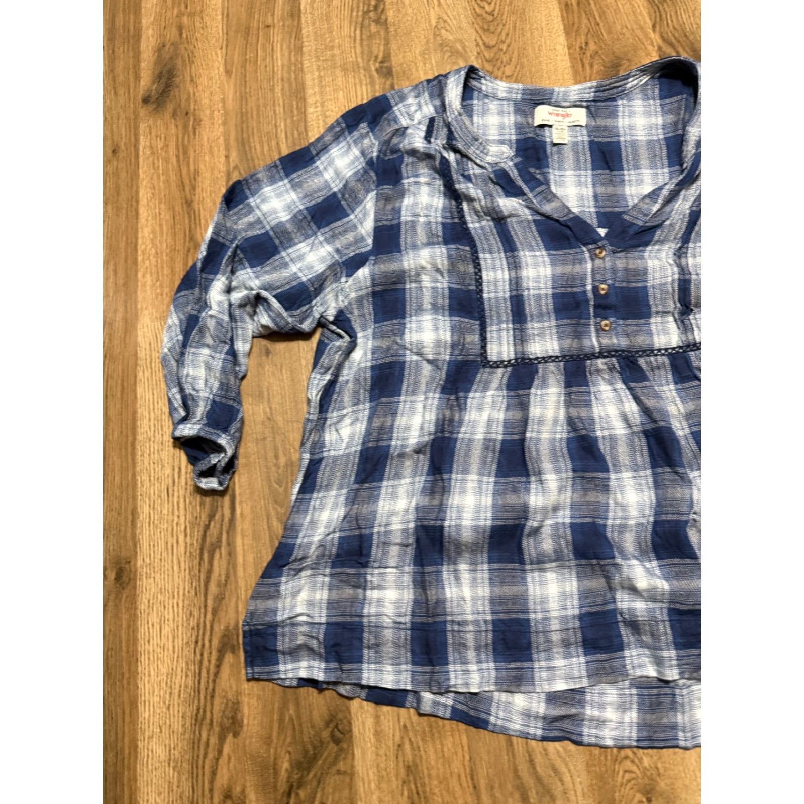 Wrangler Wrangler Shirt Women's XXL Blue White Plaid 3/4 Sleeve V-neck Casual Shirt Womens Size XXL / US 16-18 / IT 52-54 - 3 Thumbnail