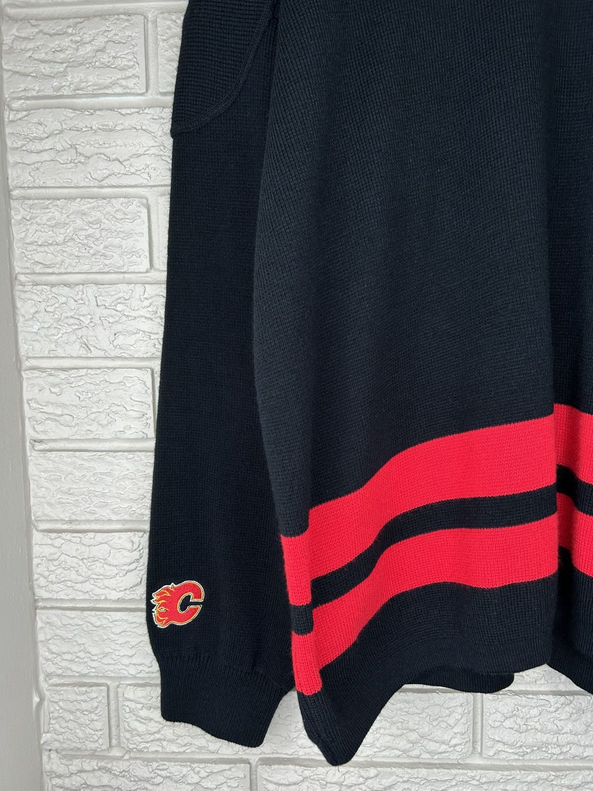 Nike Vintage Nike Calgary Flames Knit Sweater Jersey Size US XXL / EU 58 / 5 - 6 Thumbnail