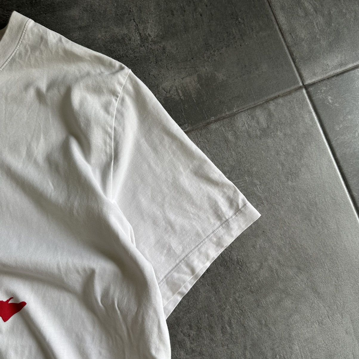 Jordan Brand Vintage Jordan T-shirts Big Logo Distressed Y2K 00s USA Size US XXL / EU 58 / 5 - 6 Thumbnail