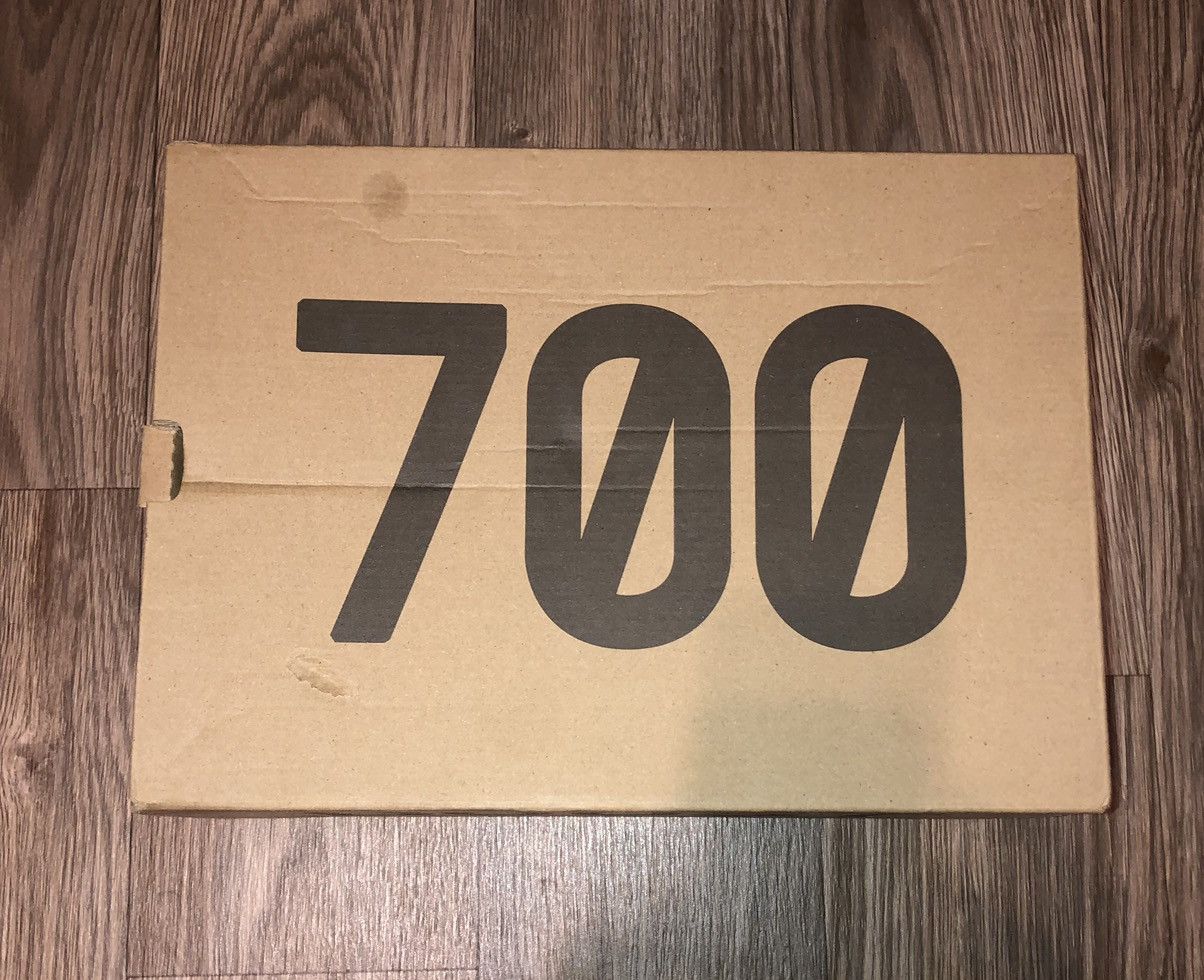 Adidas × Kanye West Yeezy 700 MNVM Geode Size US 11 / EU 44 - 13 Thumbnail
